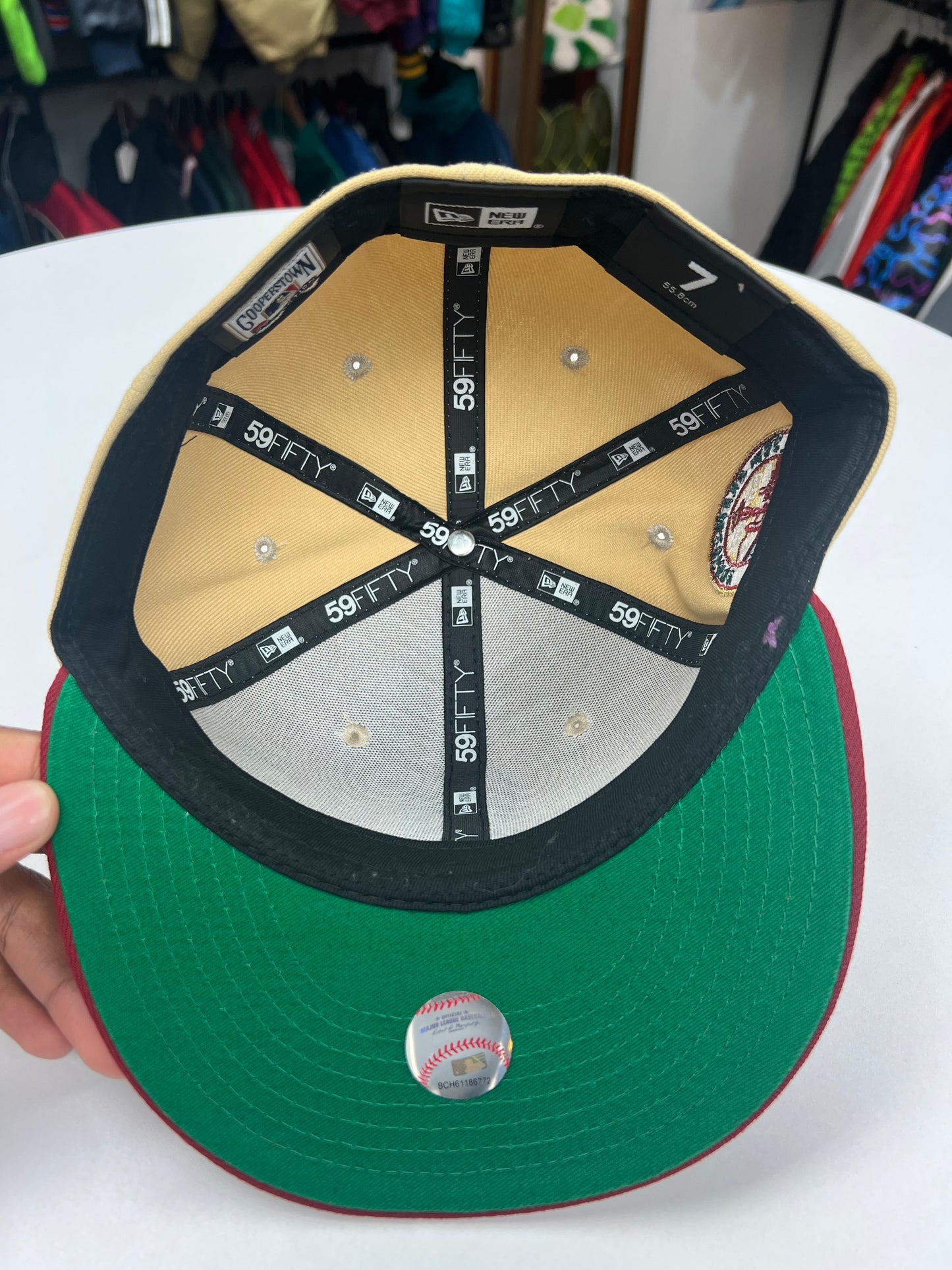 Mariners Burgundy/Brown 39th Anni Fitted