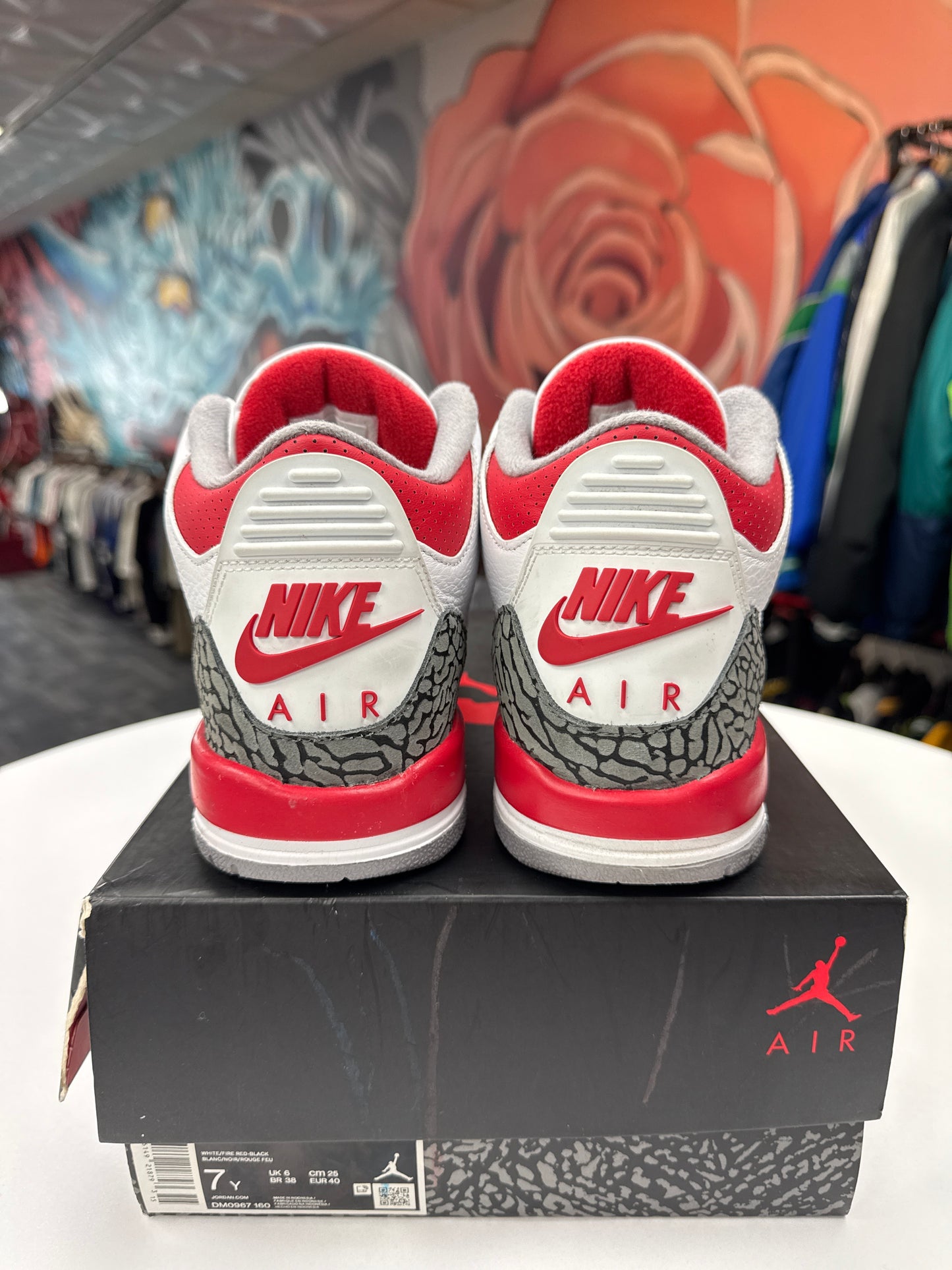 Preowned Jordan 3 Fire Red (2022)