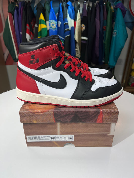 Preowned Jordan 1 Retro High Black Toe Reimagined