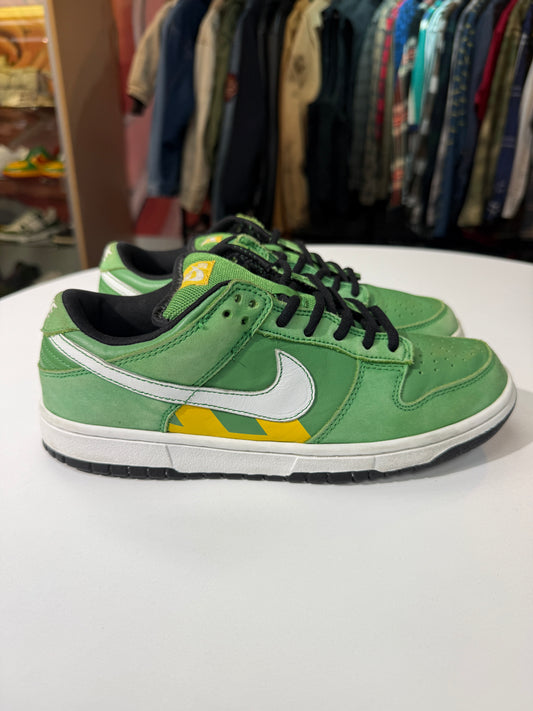 Preowned Tokyo Green Taxi Nike SB