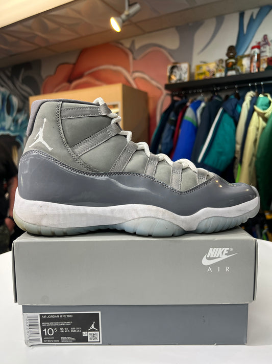 Preowned Jordan 11 Cool Grey
