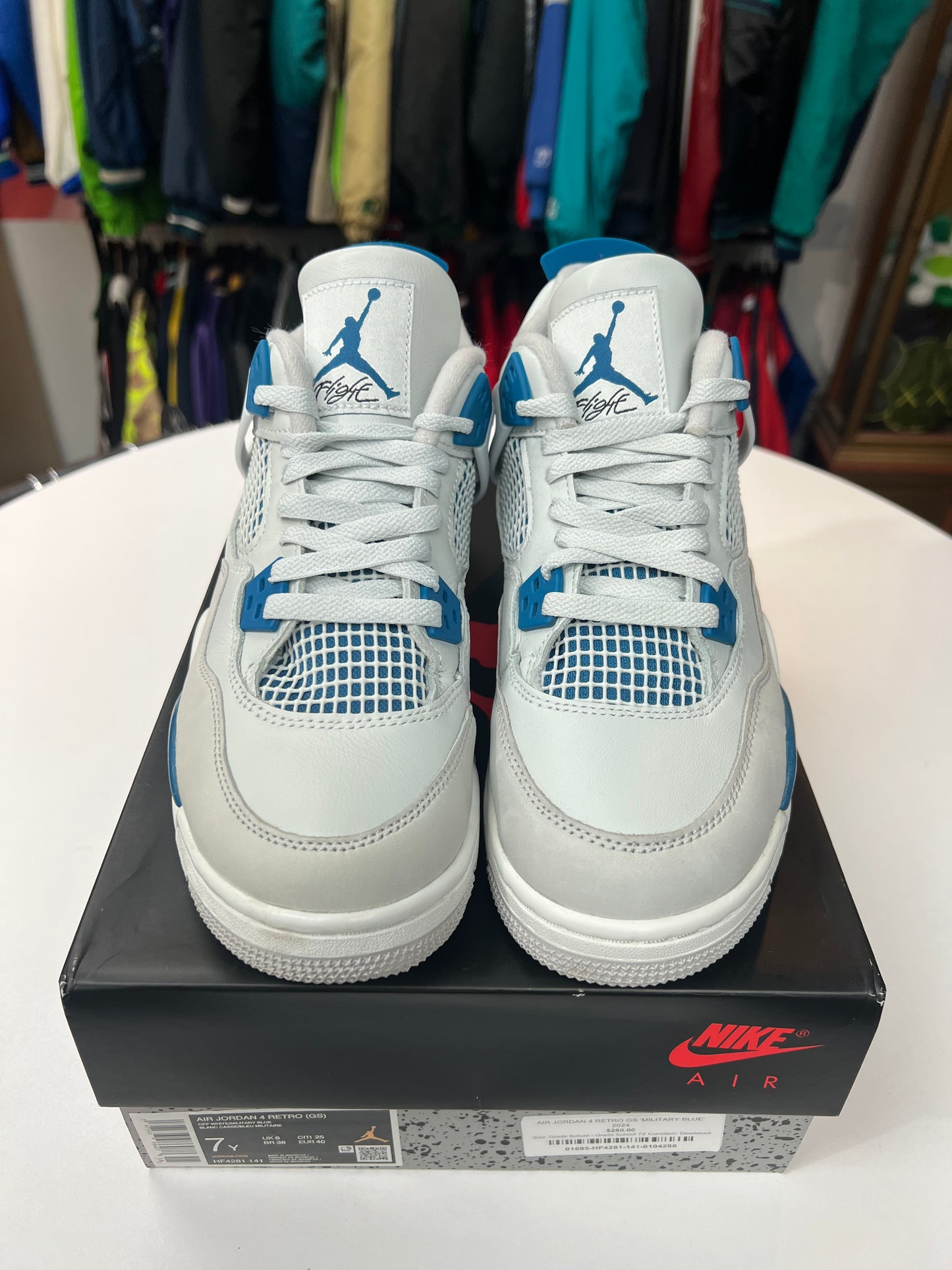Preowned Jordan 4 Retro Military Blue