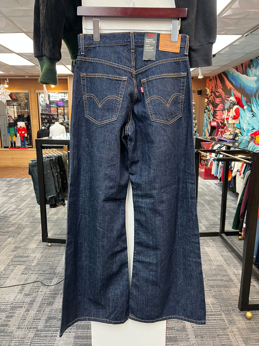 New Levi’s Super Wide Leg
