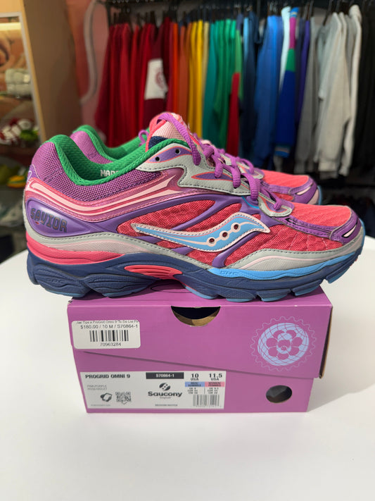 Preowned Jae Tips To Do List Pink Saucony Pro Grid Omni 9