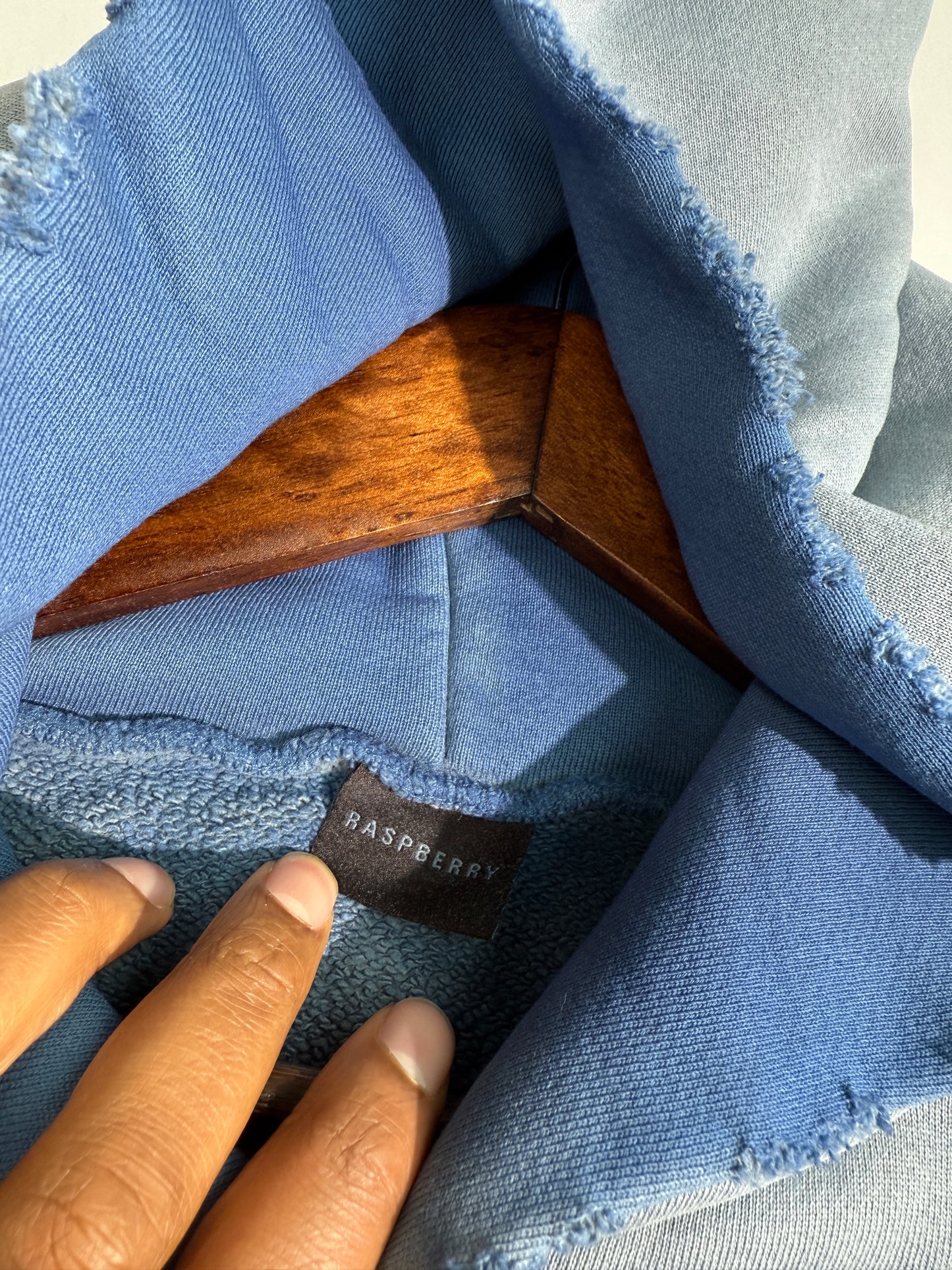 New GV Raspberry Hills Sky Lounge Hoodie