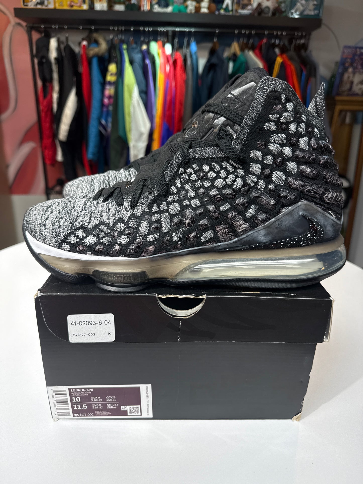Preowned Black White LeBron 17