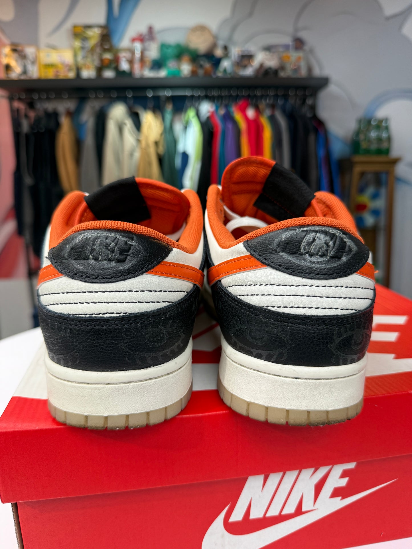 Preowned Halloween Dunk Low