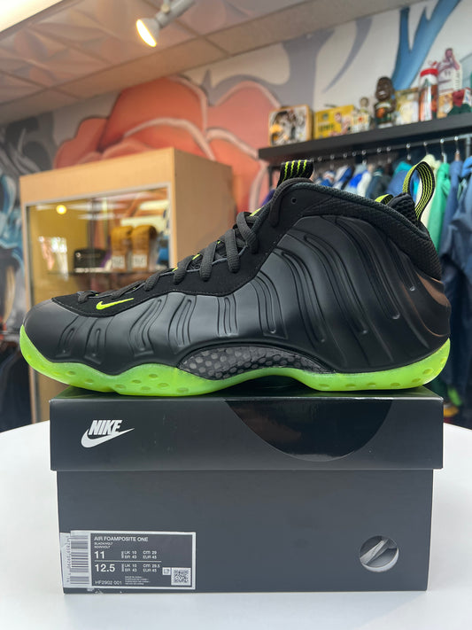 New Nike Air Foamposite One Black/Volt