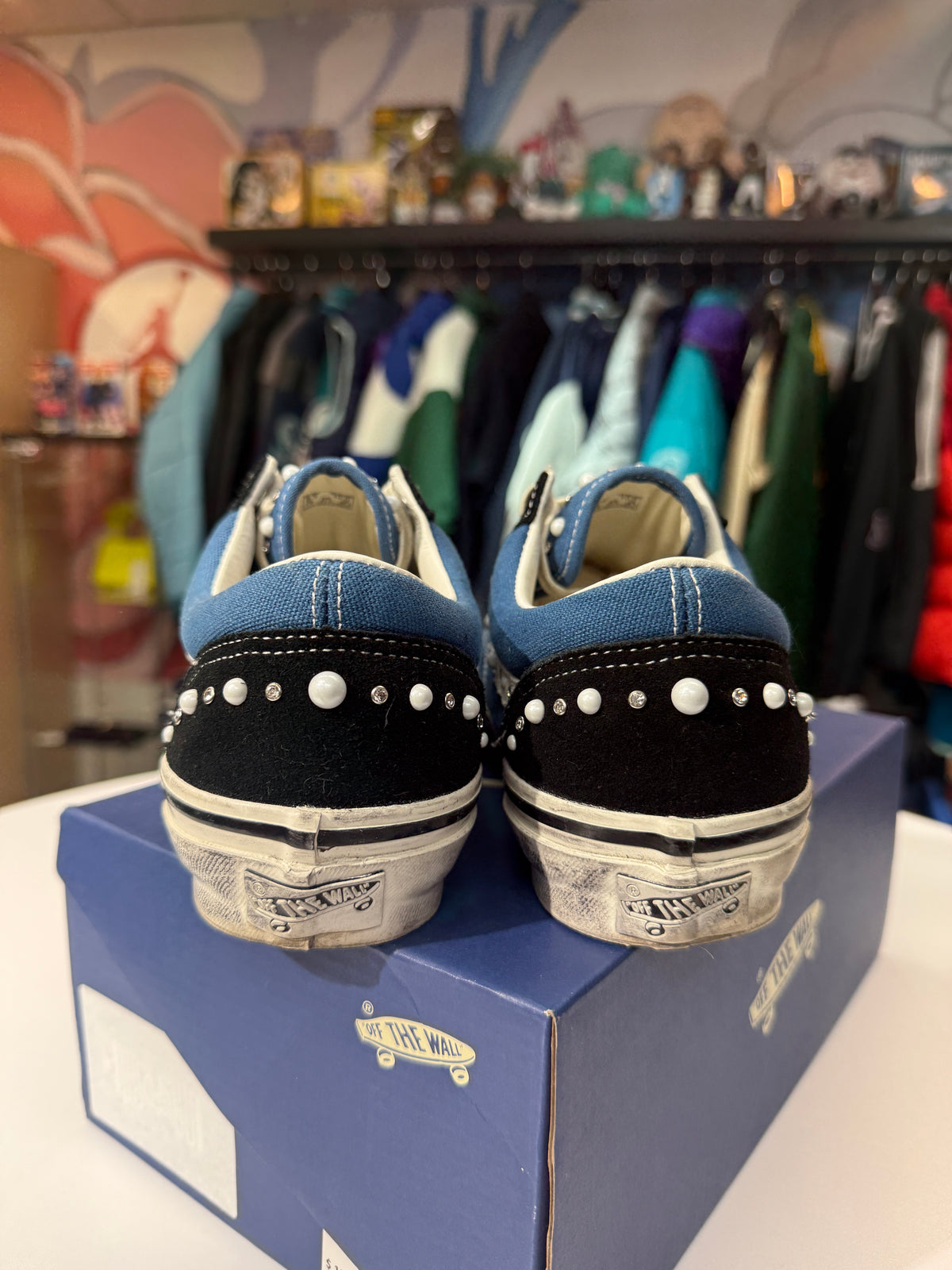 Preowned Navy Pearlized Vans LX Old Skool 36