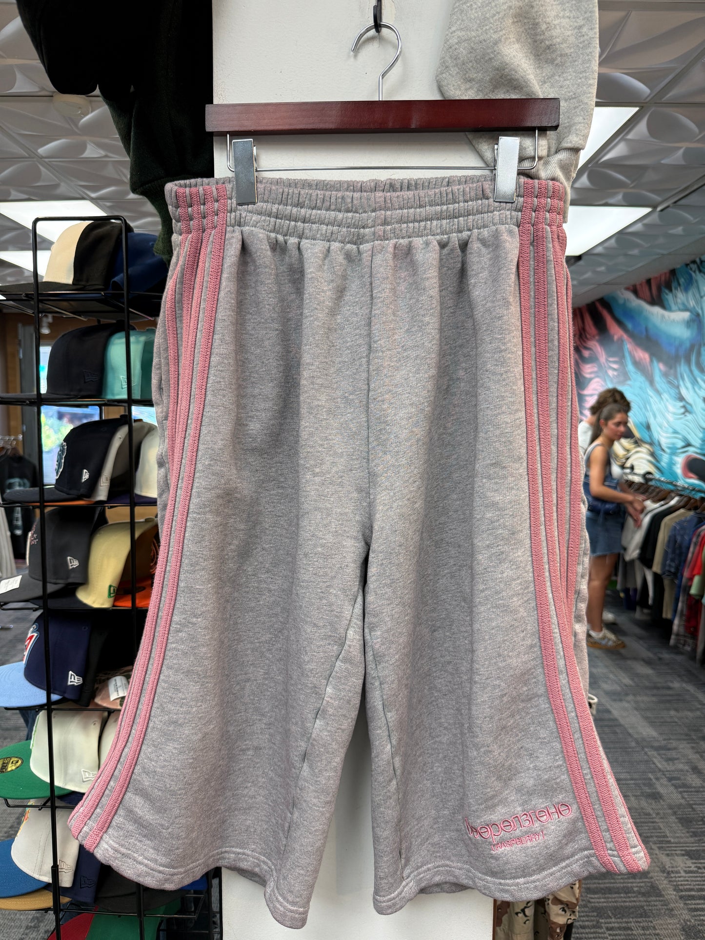GV Raspberry Hills Aunty Kathy Shorts