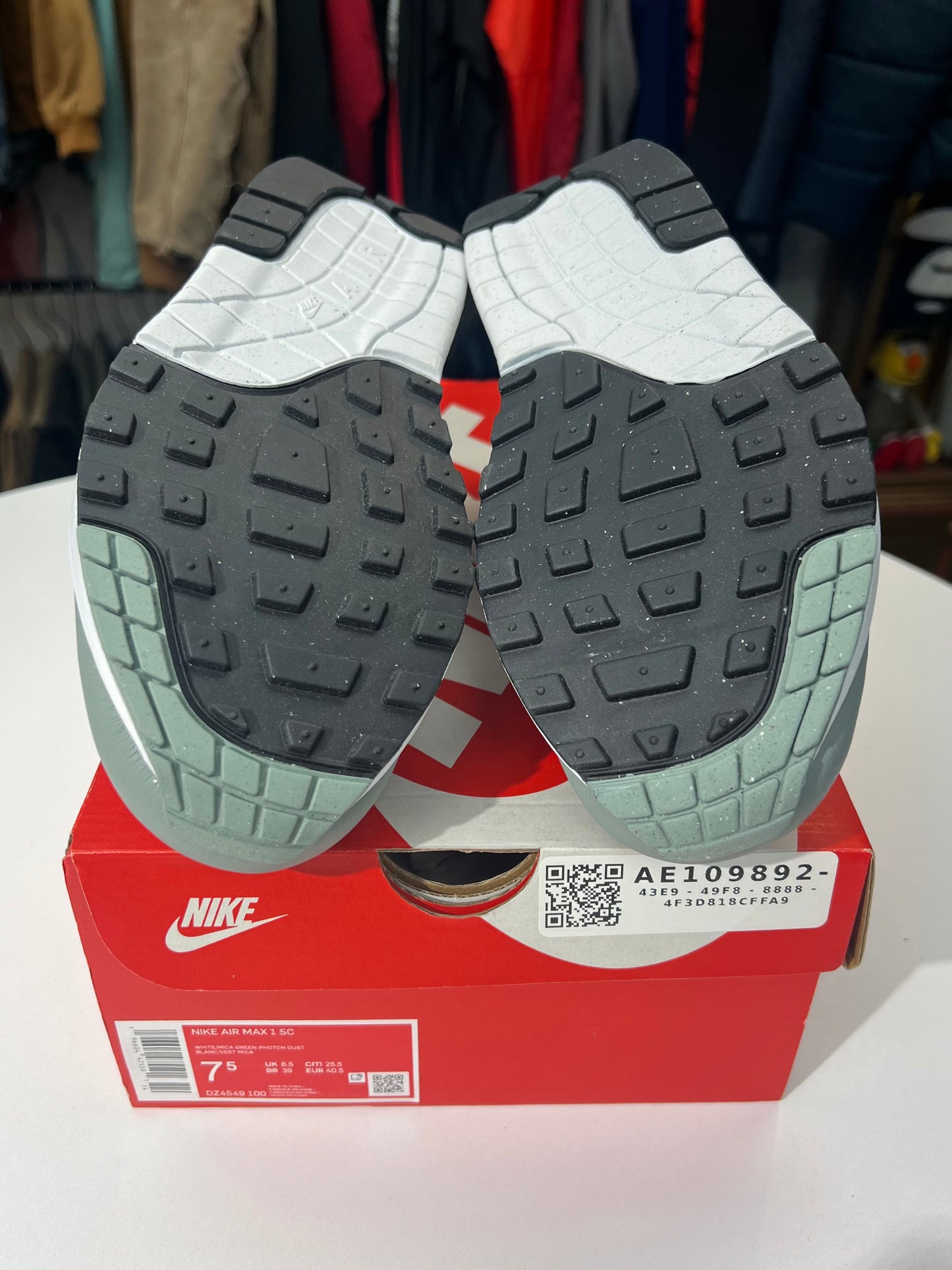 New Nike Air Max 1 Mica Green/White