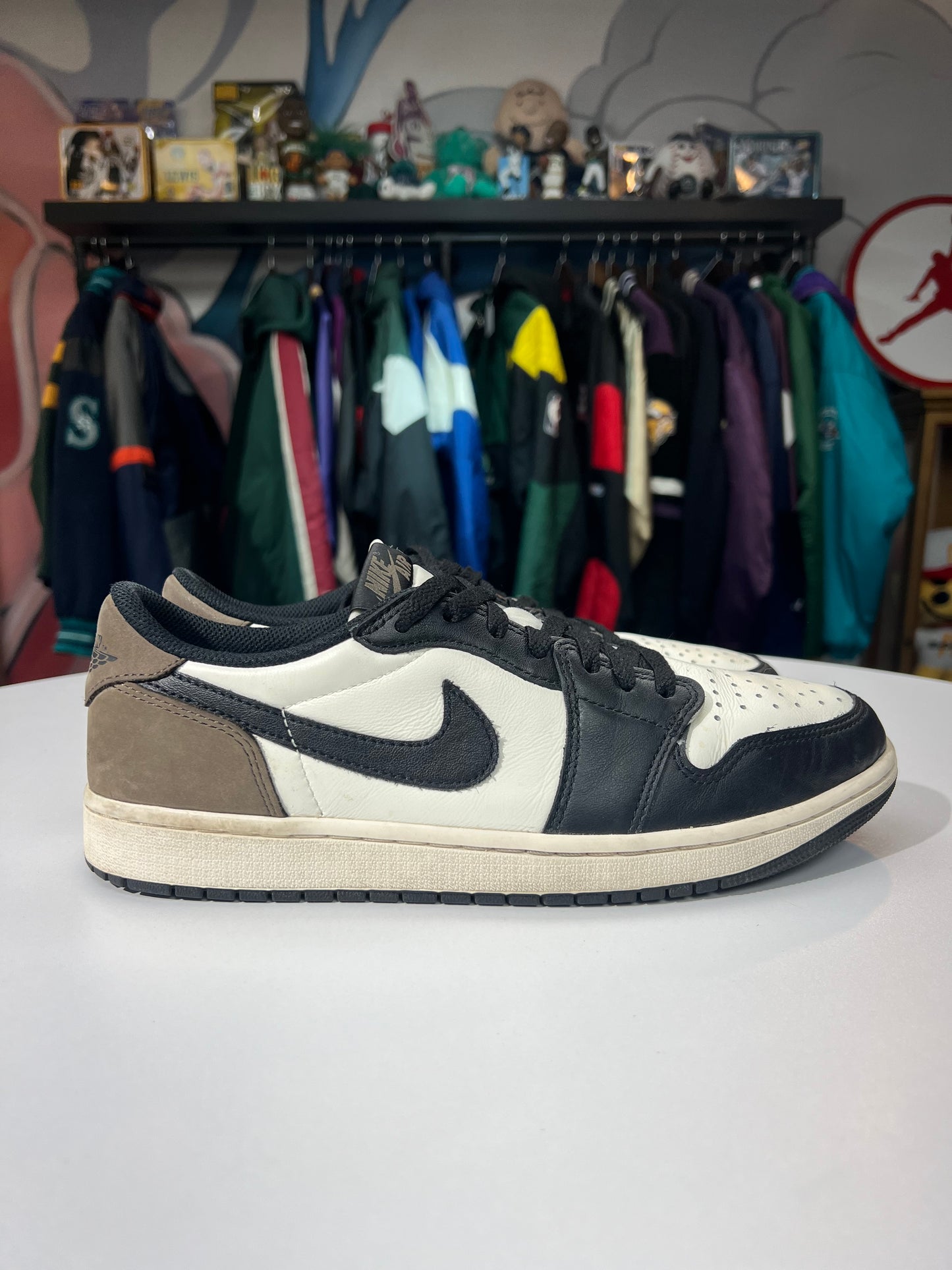 Preowned Jordan 1 OG Low Mocha