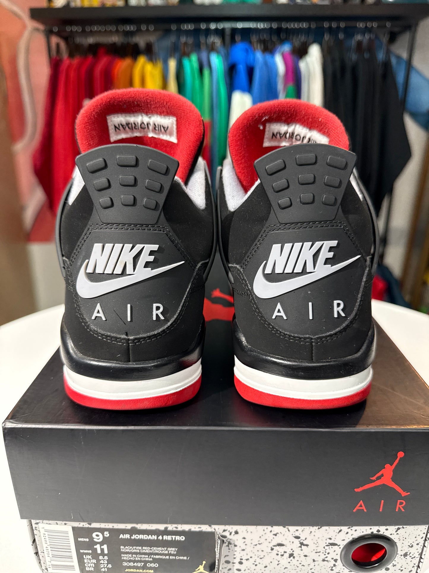 Preowned Jordan 4 Bred (2019)