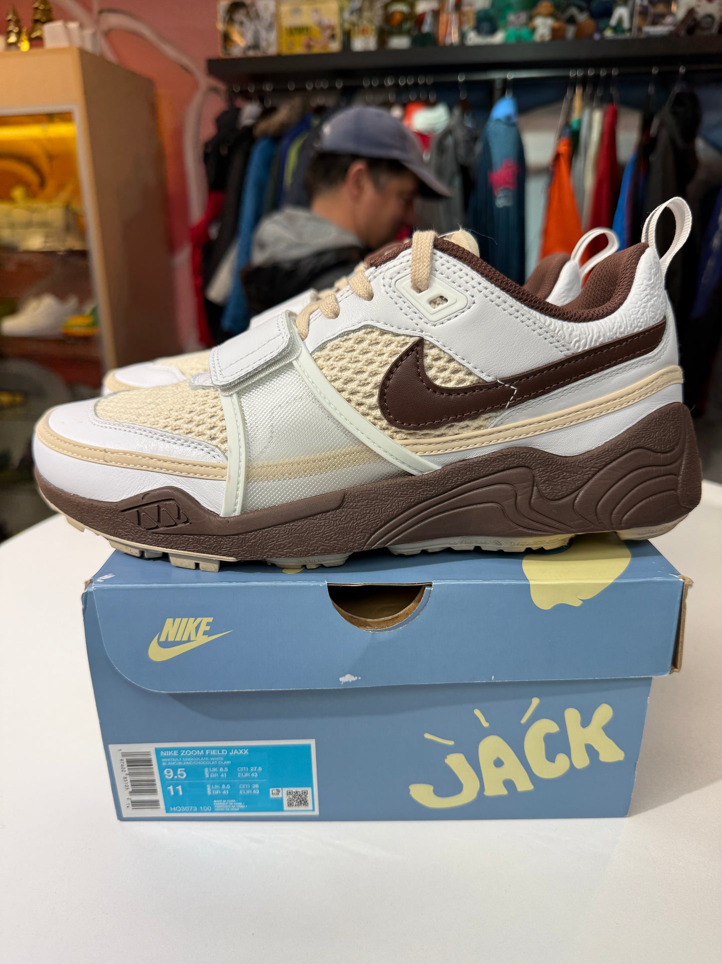Preowned Light Chocolate Travis Scott Zoom Field Jaxx