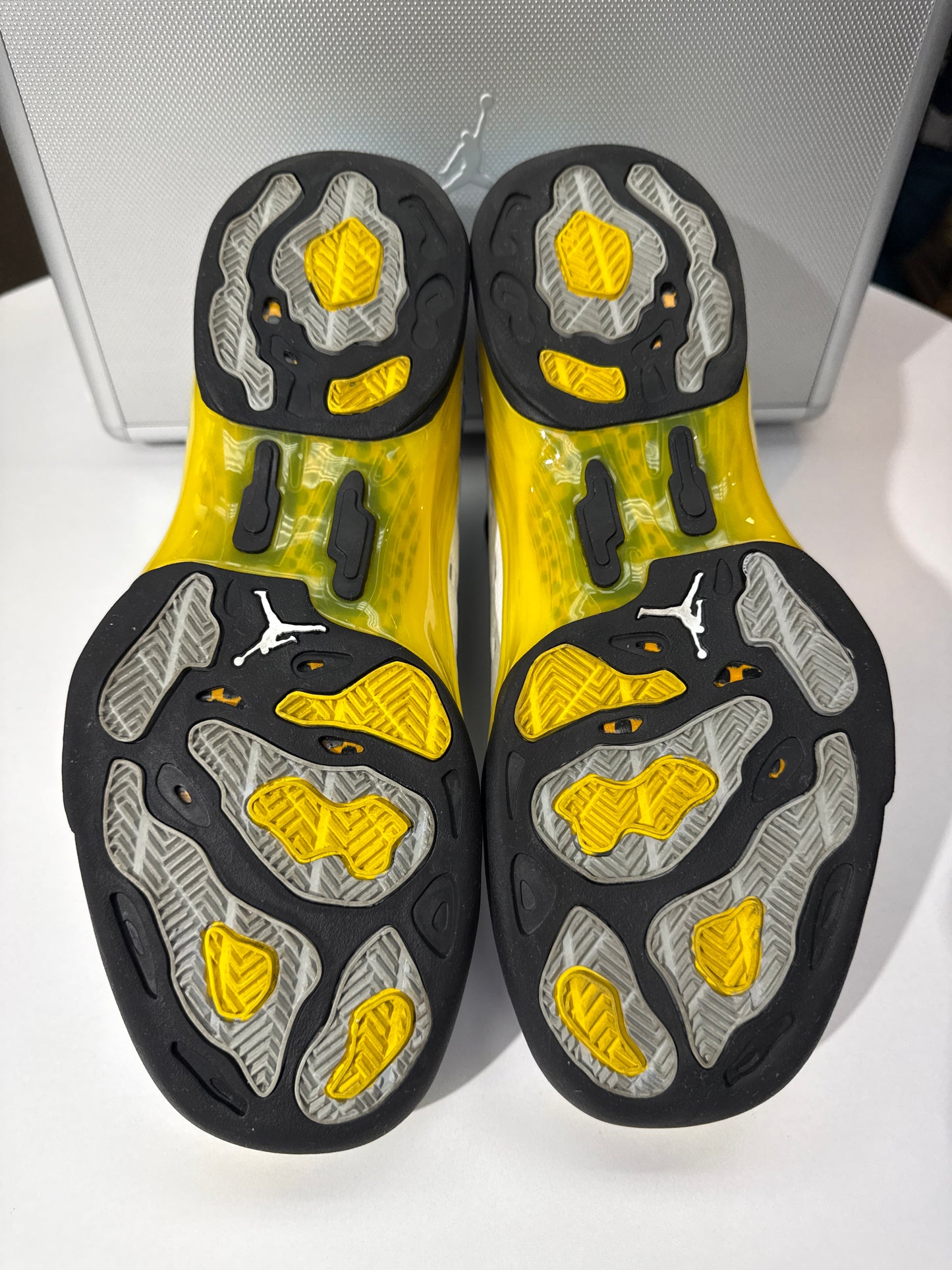 Preowned Jordan 17 Low All-Star Lightning (2024)