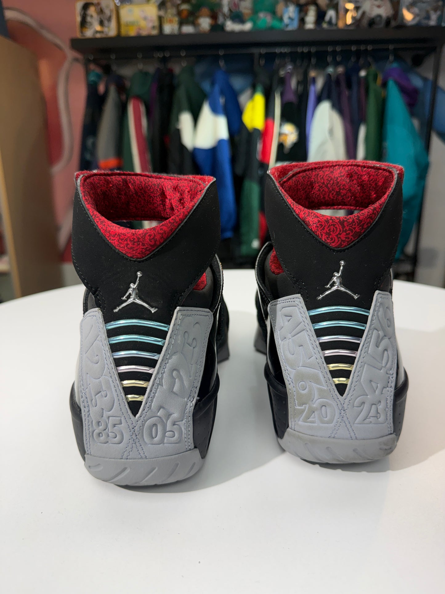 Preowned Stealth Jordan 20 (2015)