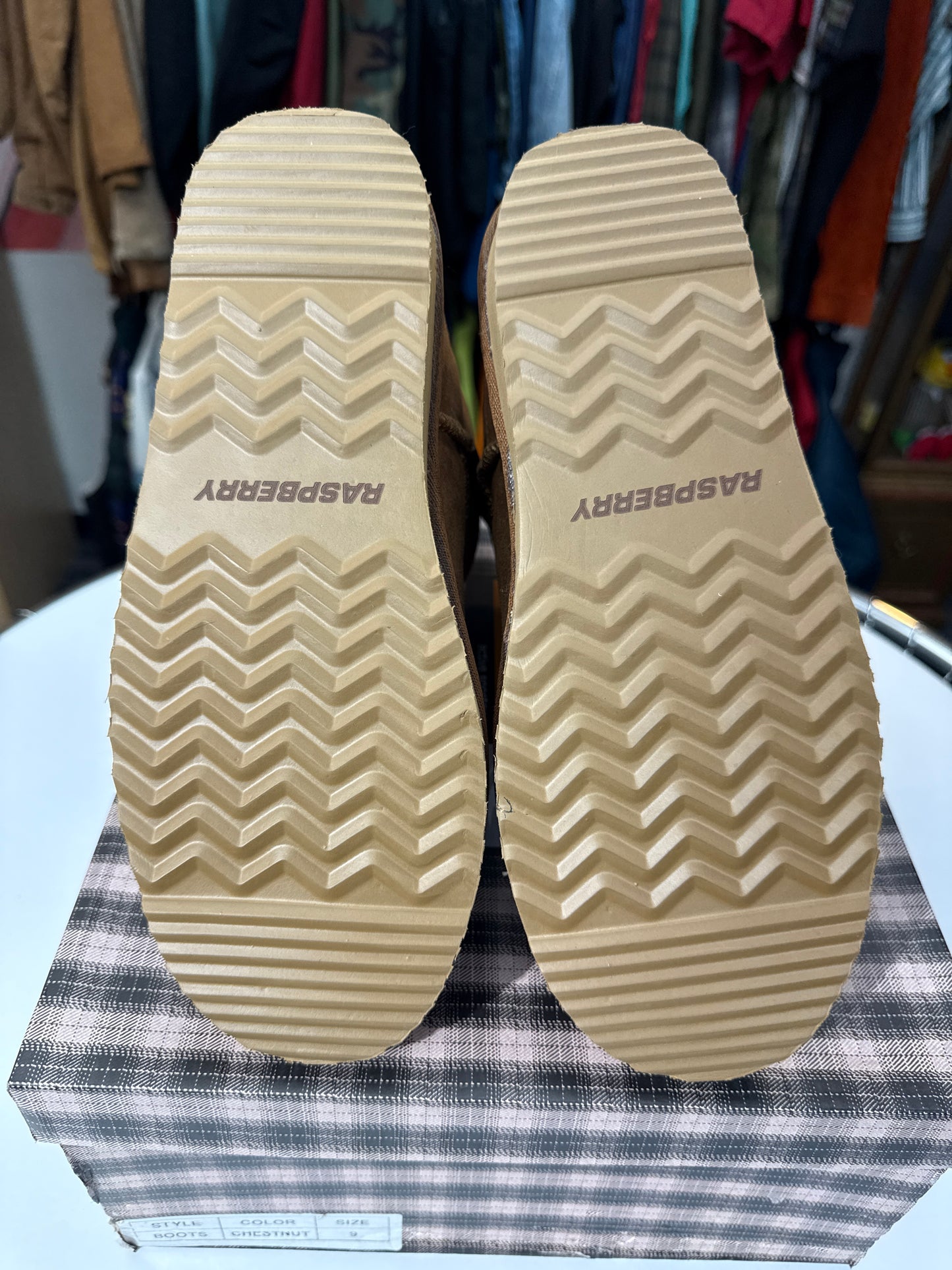 New GV Raspberry Hills Berry Boots Chestnut