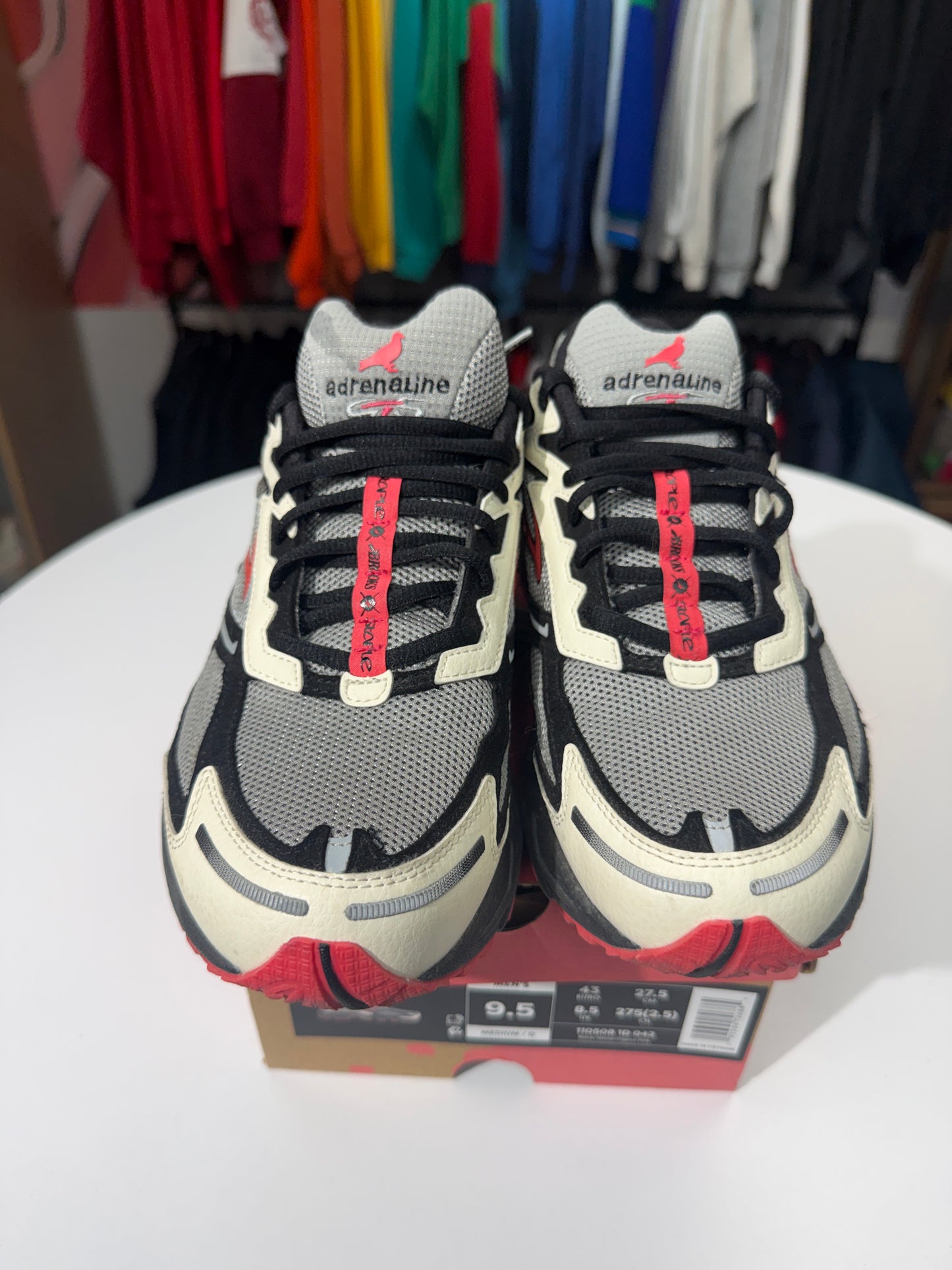 Preowned Jeff Staple Brooks Adrenaline GTS 4