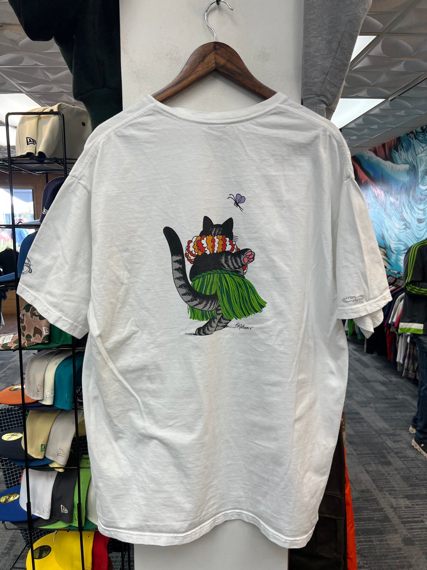 Vintage Crazy Shirts Hawaii Cat Tee