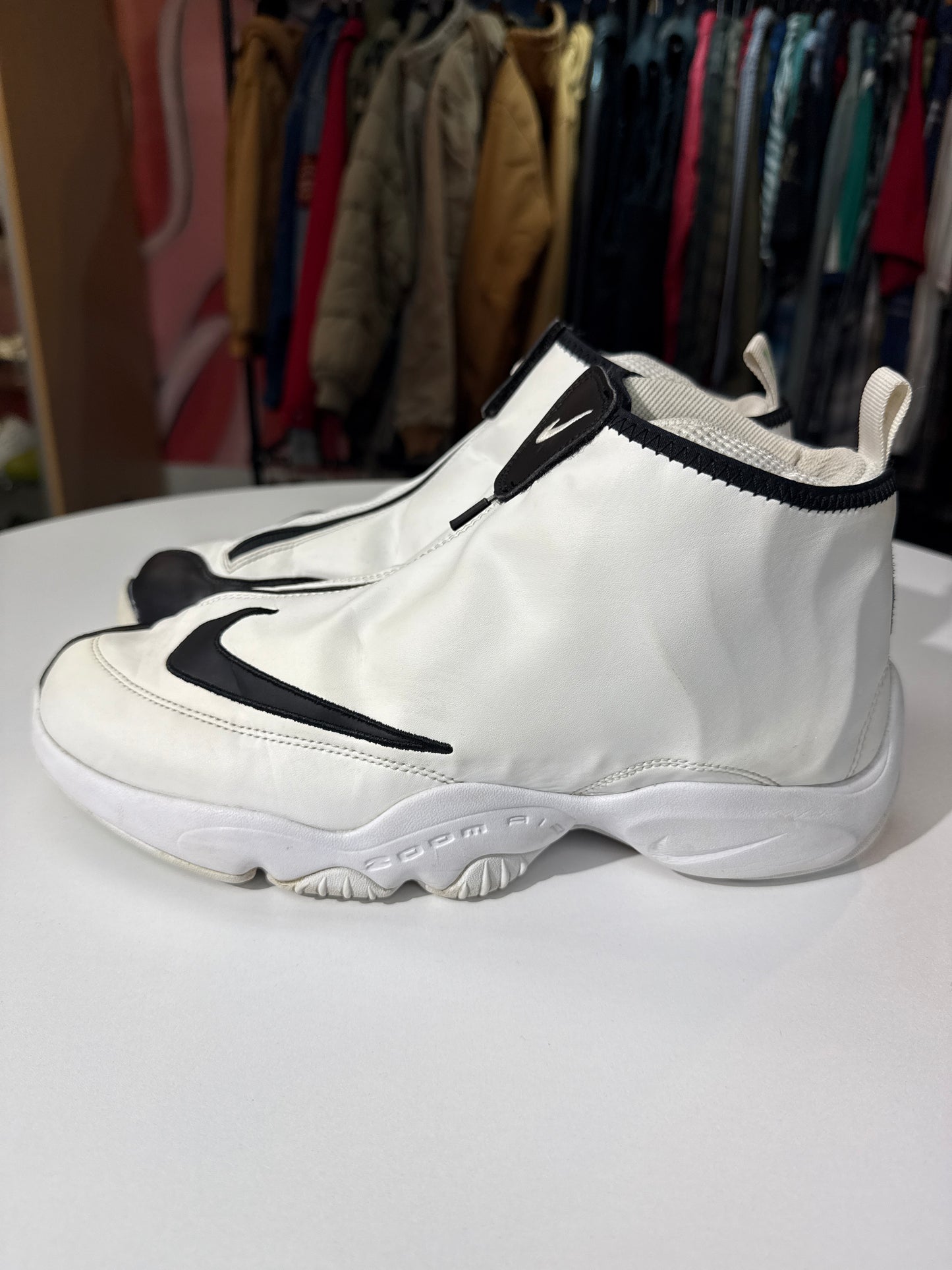 Preowned Nike Air Zoom Flight The Glove SL