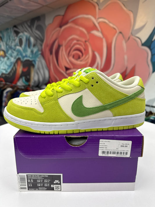 Preowned Nike SB Dunk Low Green Apple