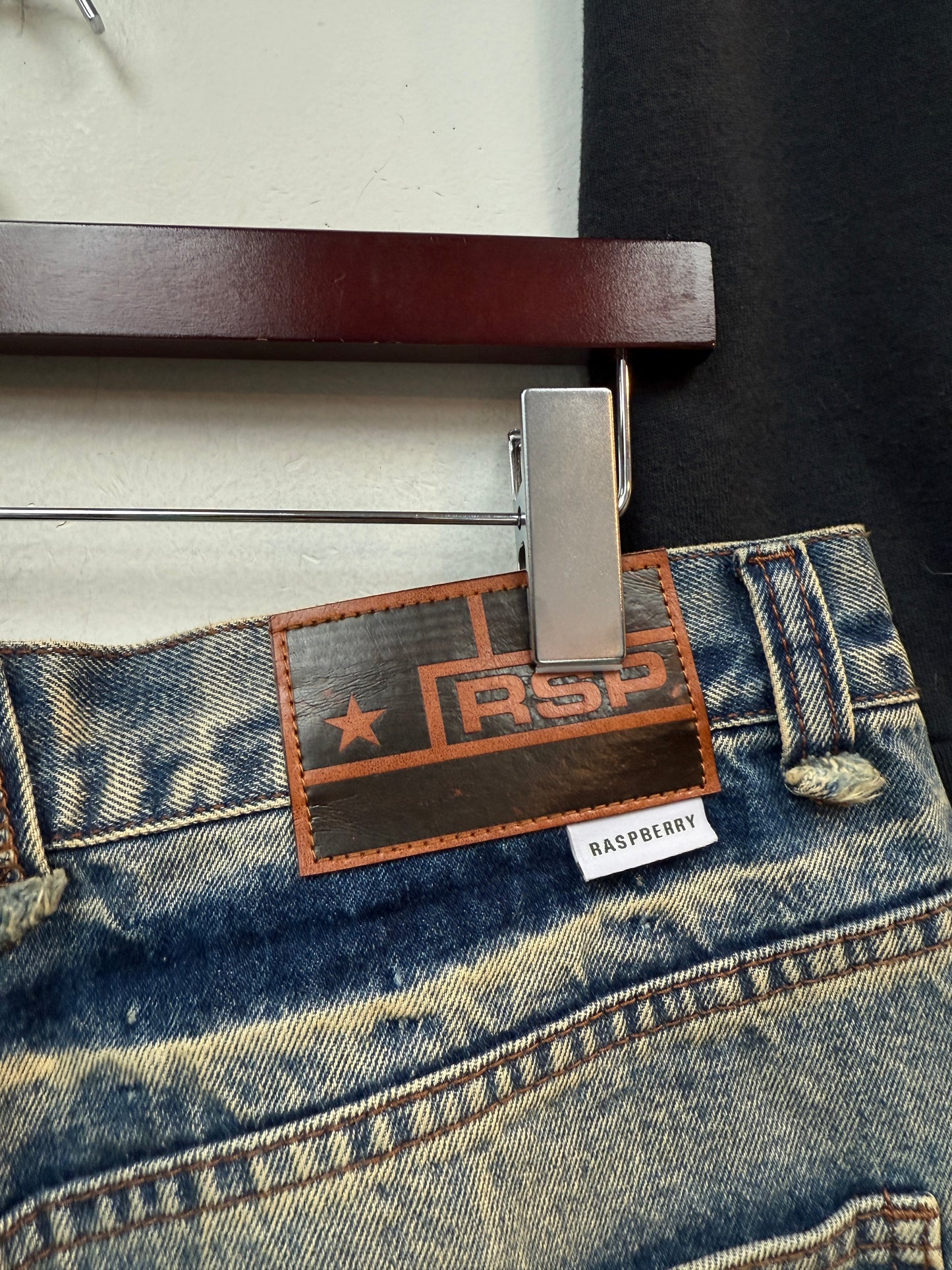 GV Raspberry Hills RBerry Jeans