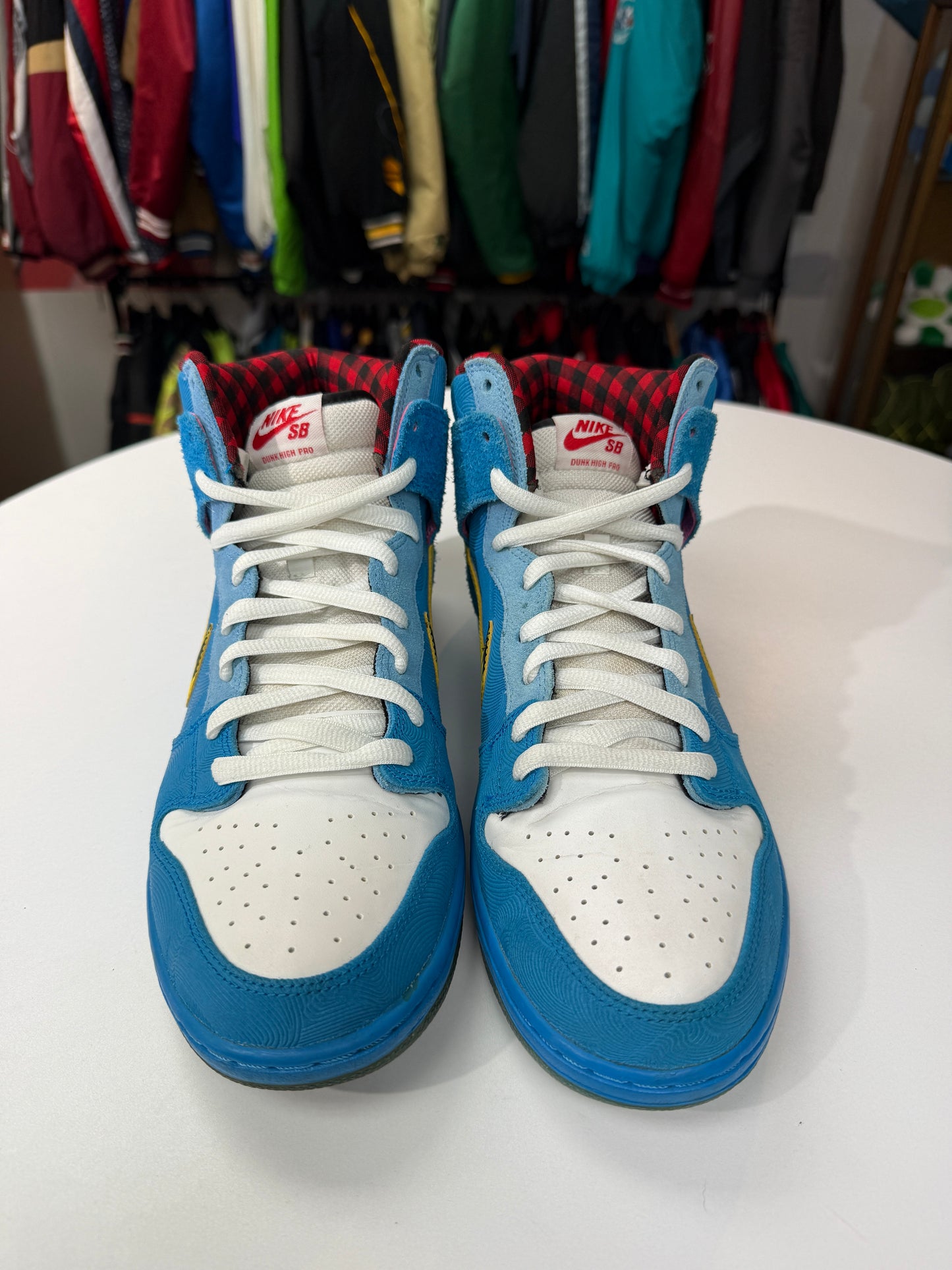 Preowned Familia Blue Ox Nike SB Dunk High