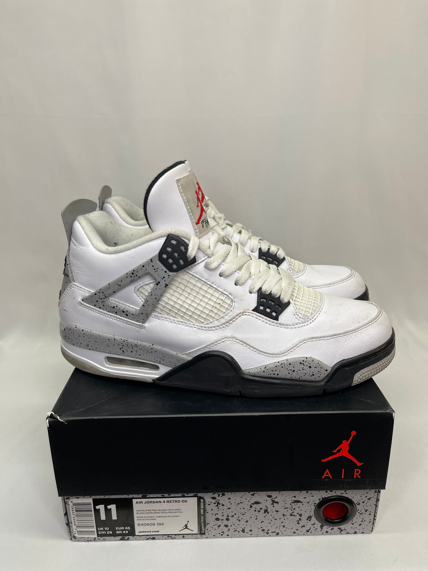 Preowned Jordan 4 White Cement