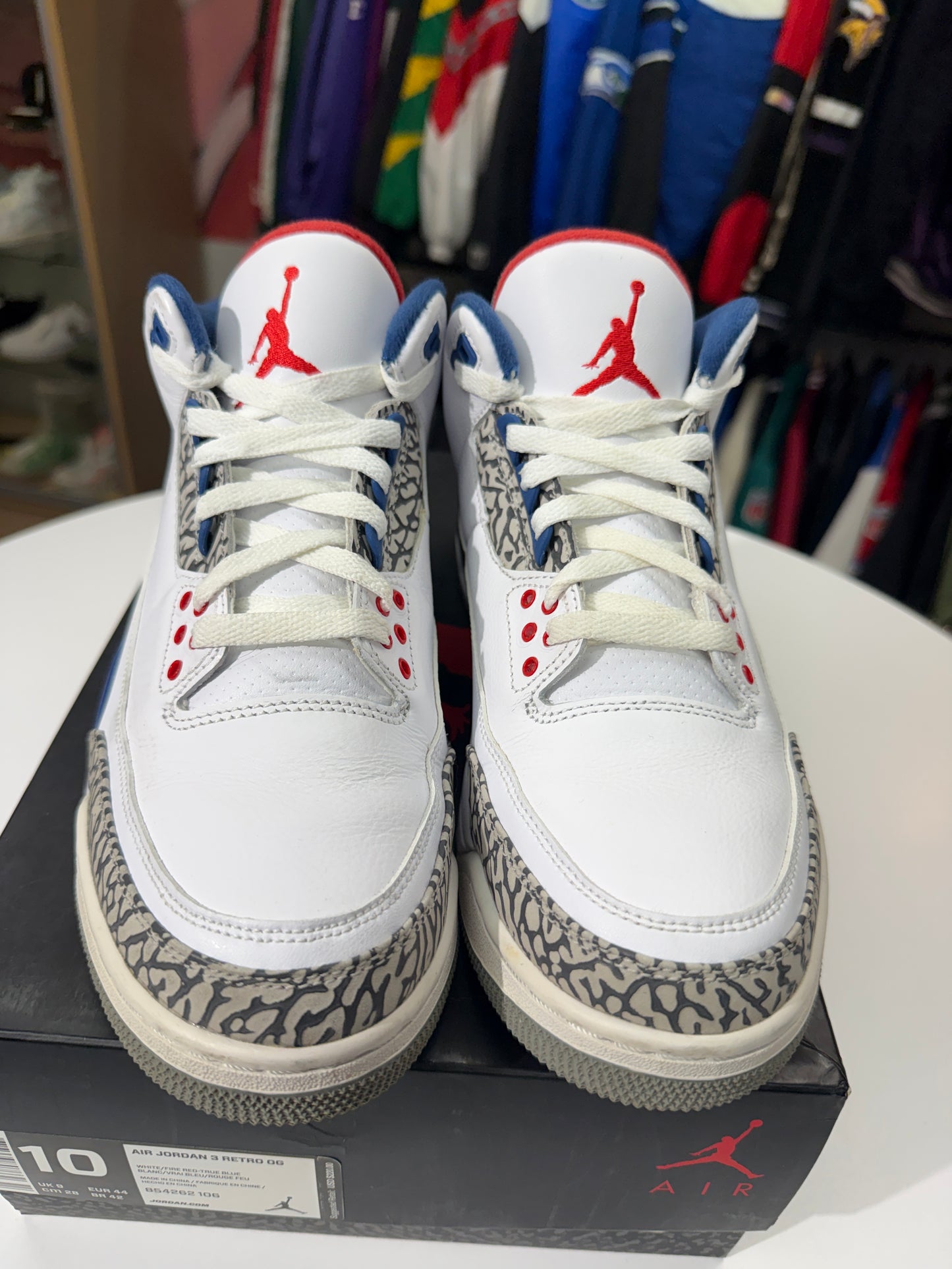 Preowned True Blue Jordan 3 (2016)
