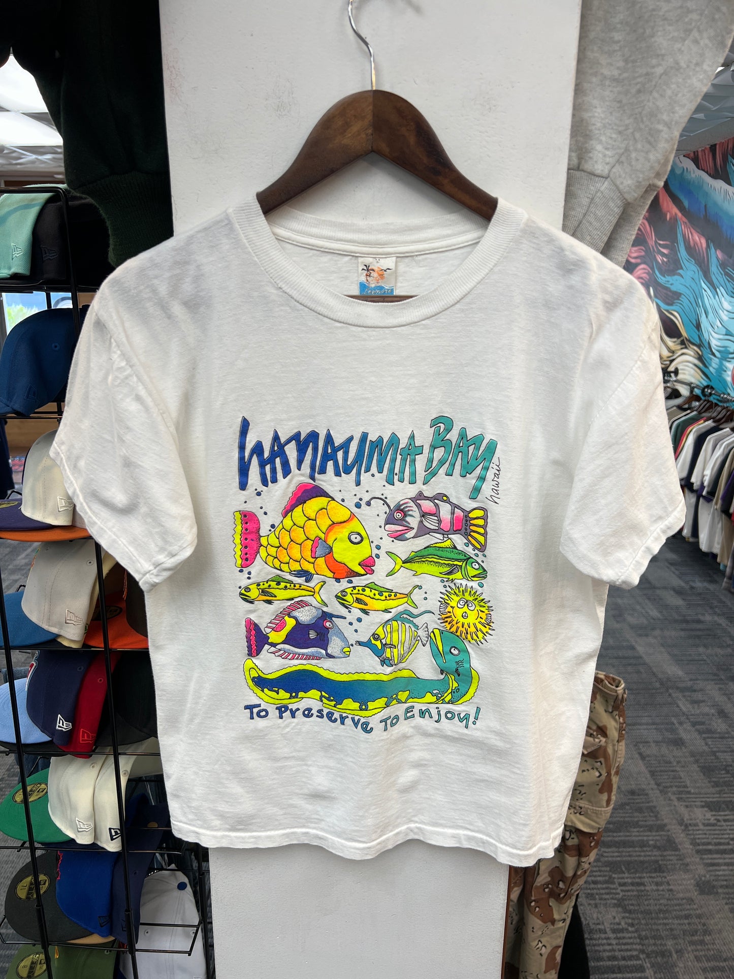 Vintage Hanauma Bay Hawaii Graphic Tee
