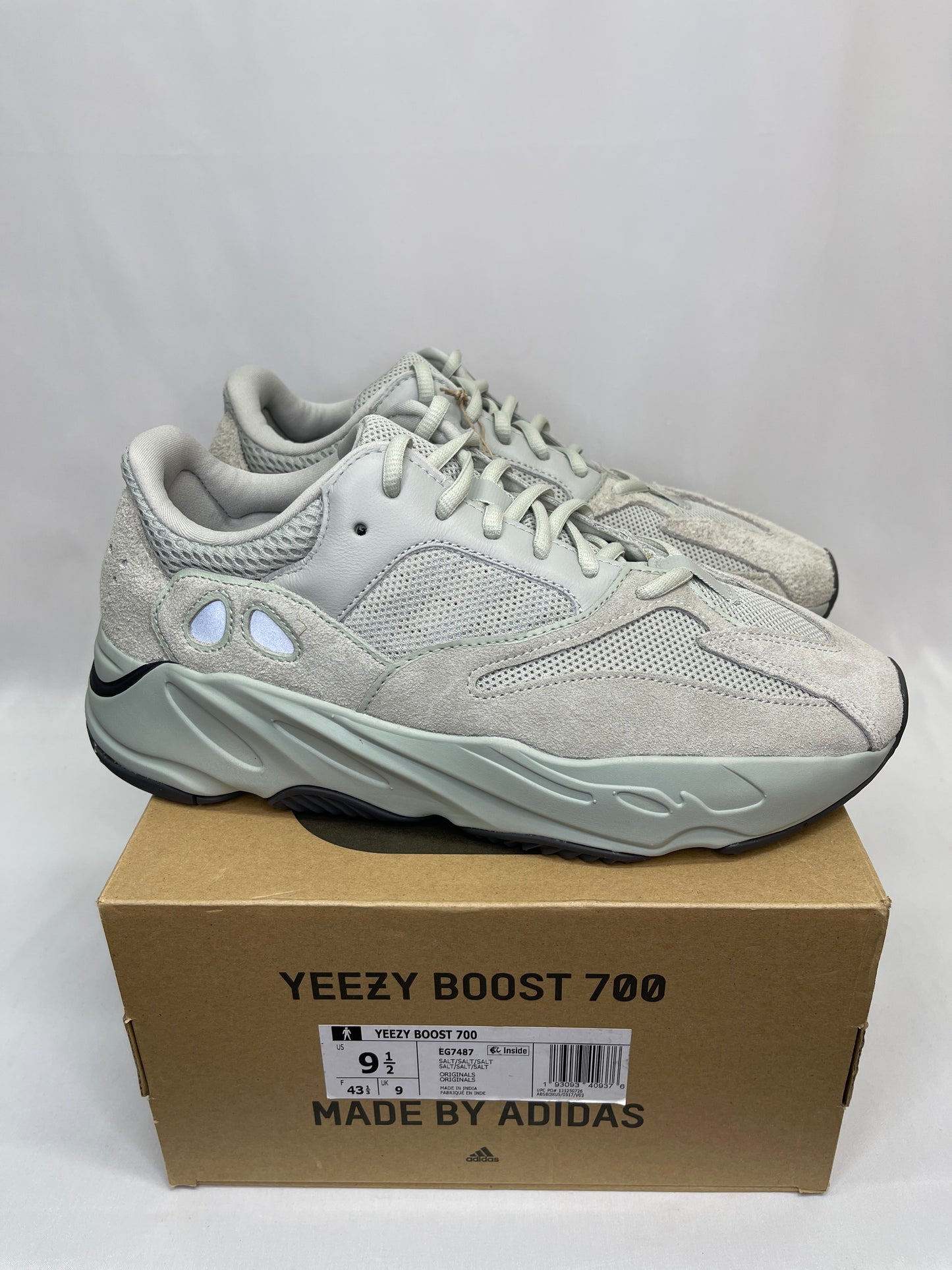 New Yeezy 700 Salt