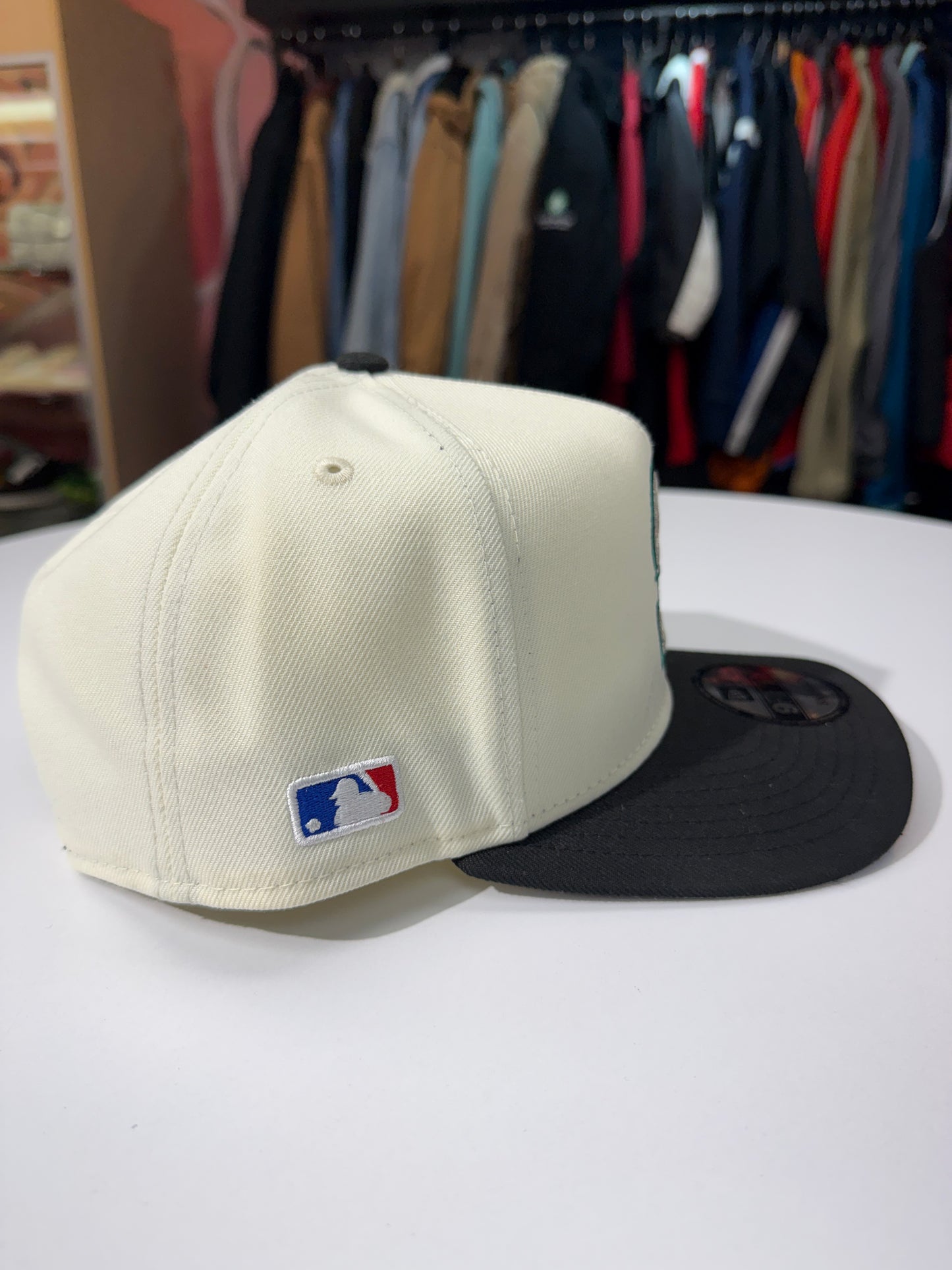 New Mariners White S Logo Snap