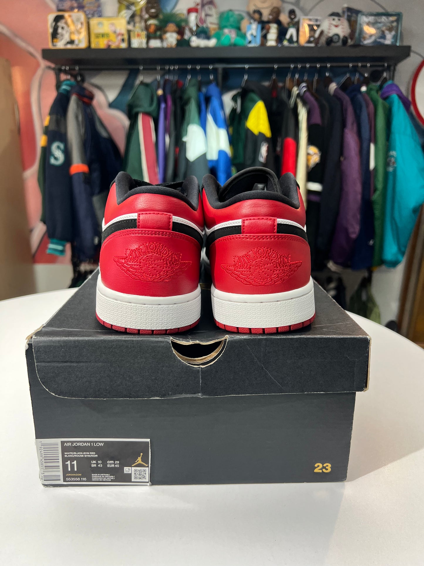 Preowned Jordan 1 Low Black Toe (2019)