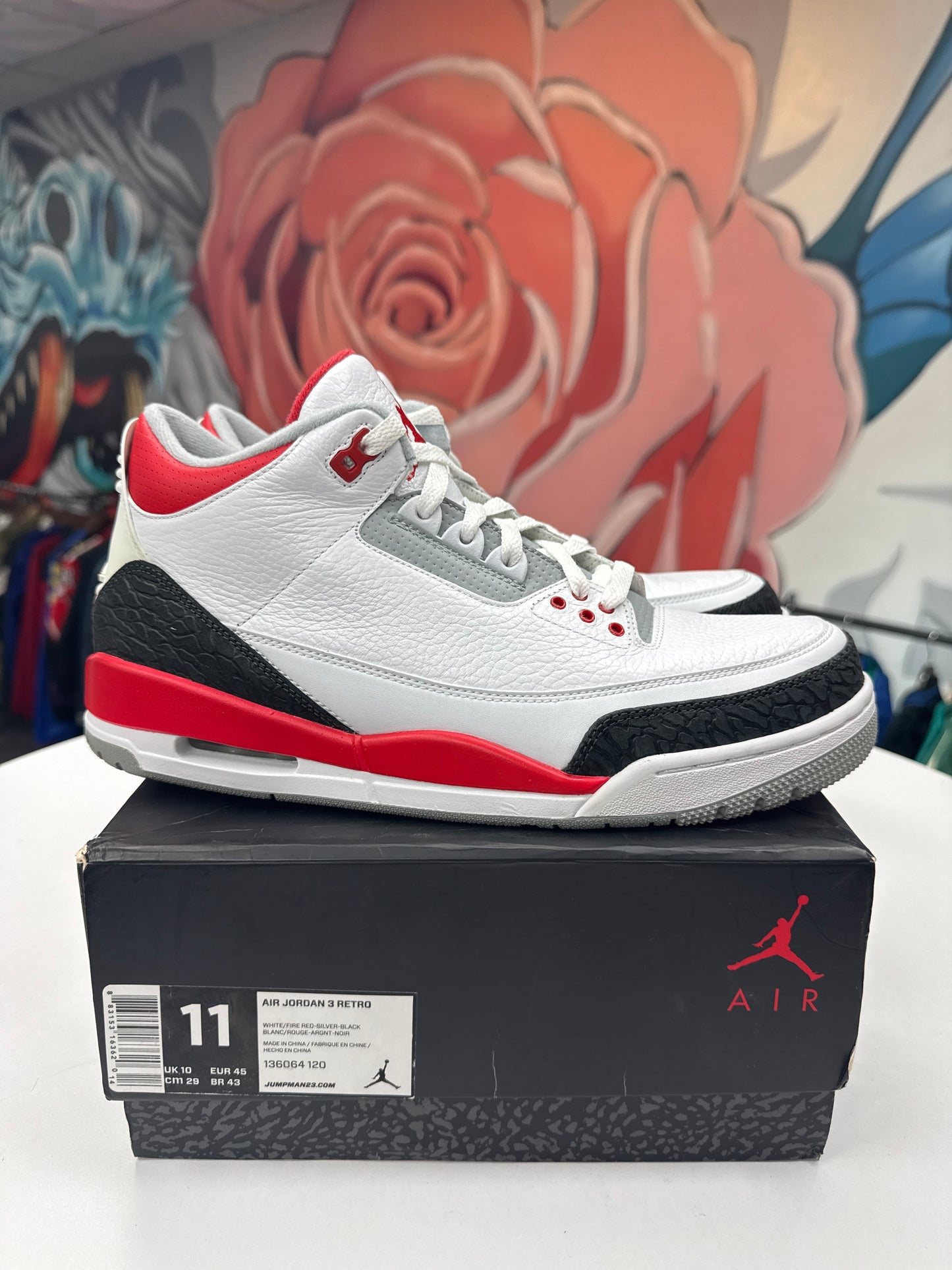 Preowned Jordan 3 Fire Red (2013)