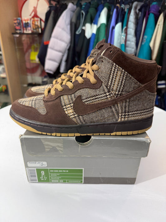 Preowned Tweed Nike SB Dunk High
