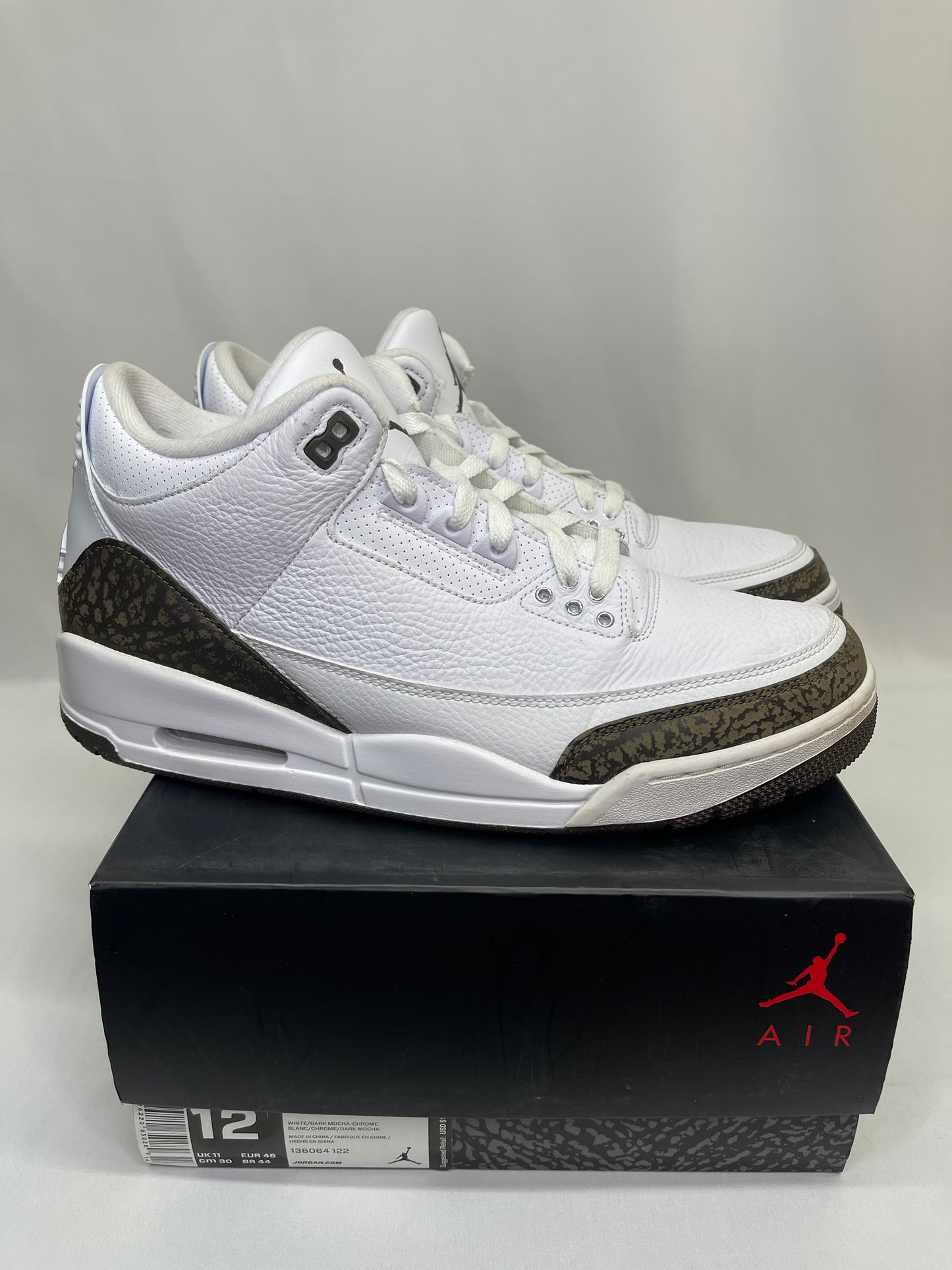 Preowned Jordan 3 Mocha