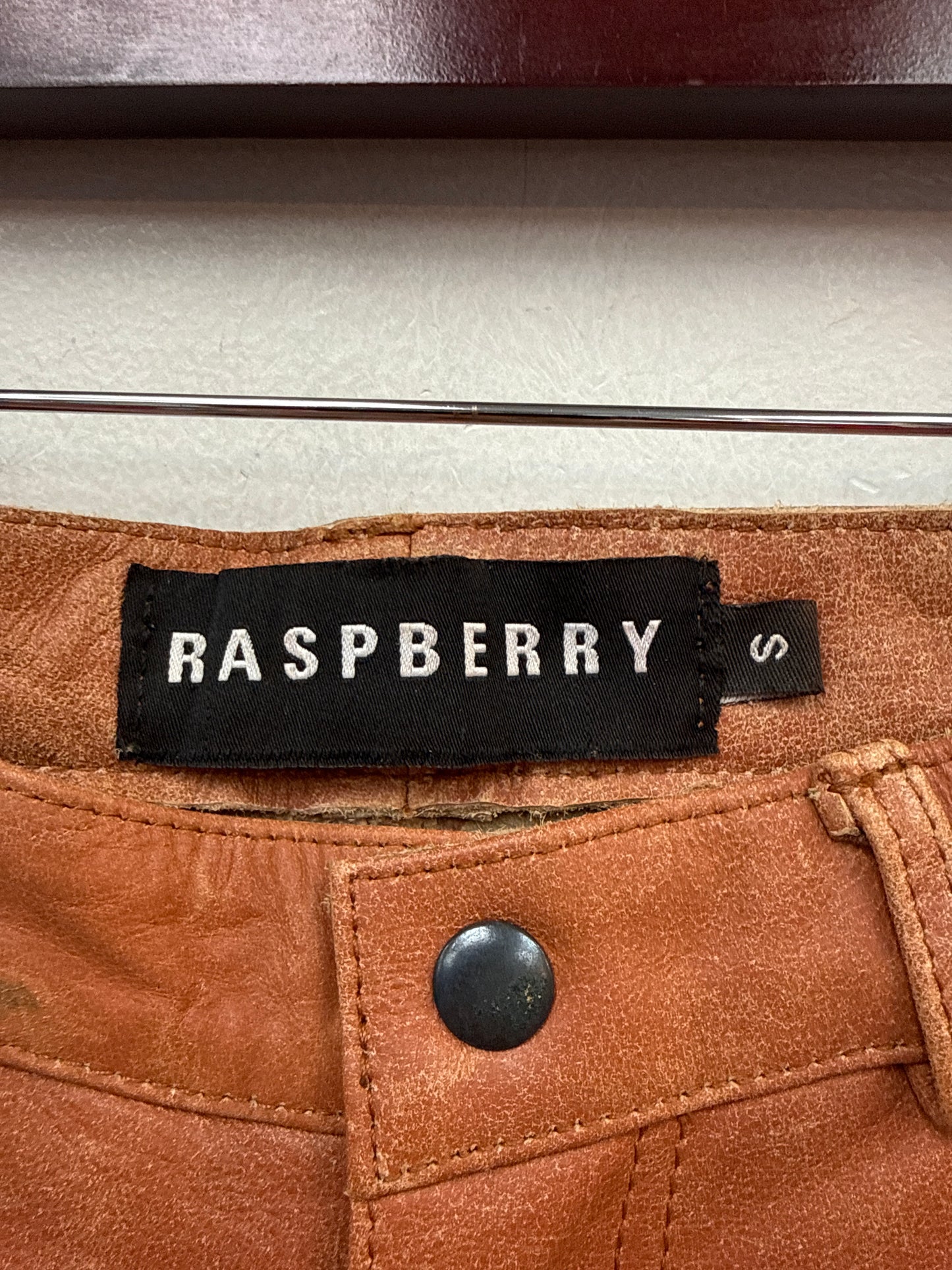 New GV Raspberry Hills Mojave Leather Shorts