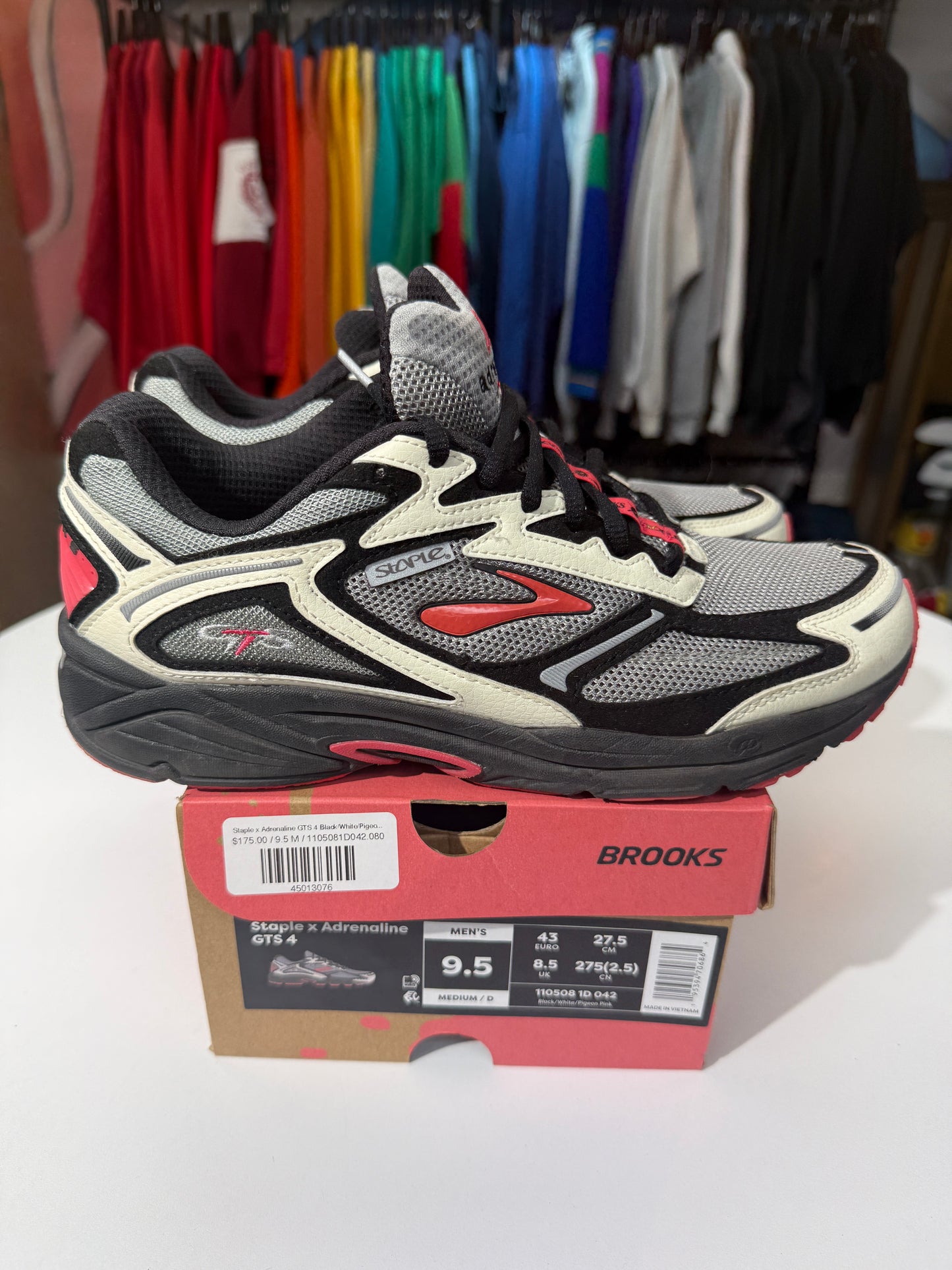 Preowned Jeff Staple Brooks Adrenaline GTS 4