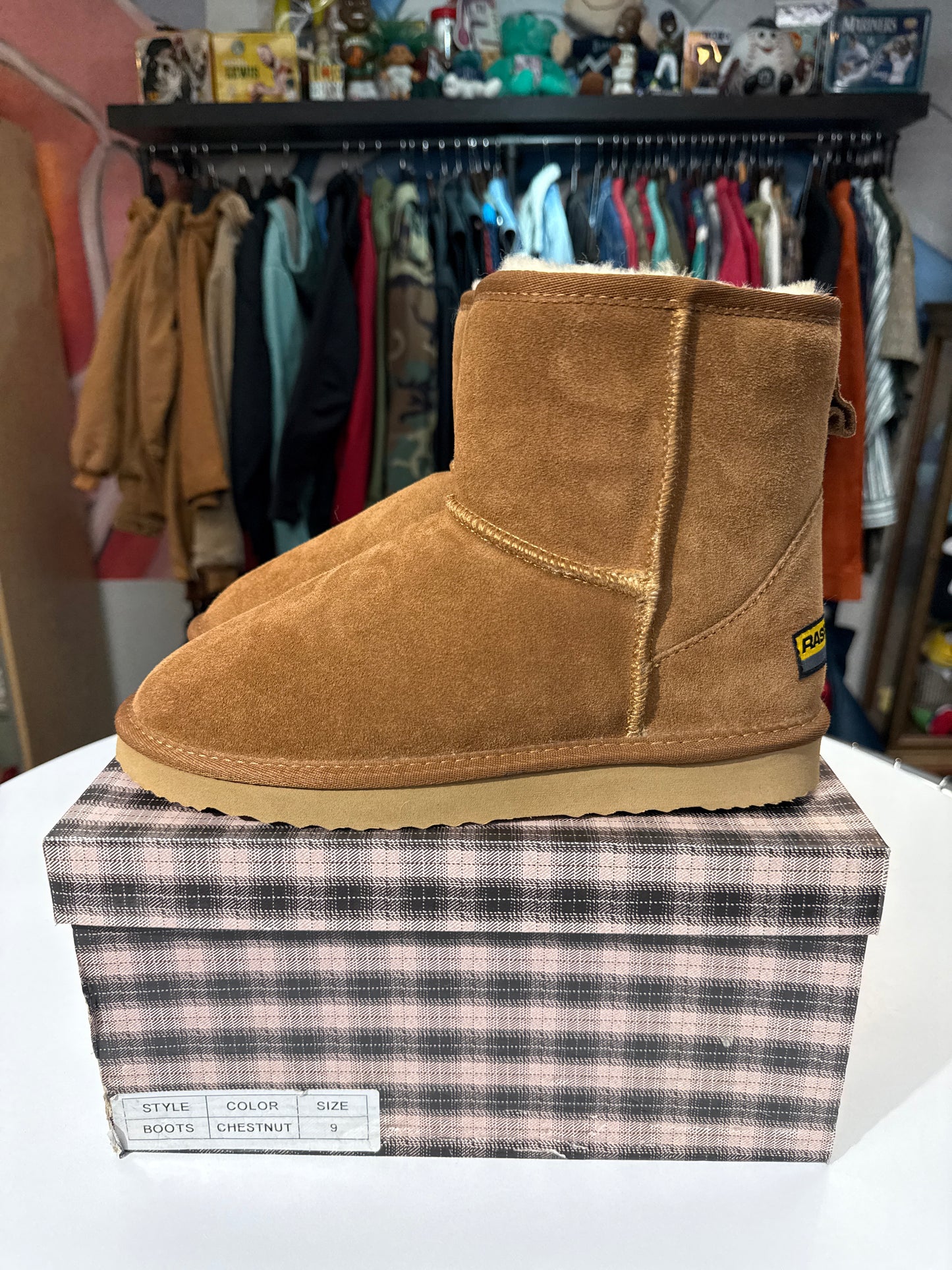 New GV Raspberry Hills Berry Boots Chestnut