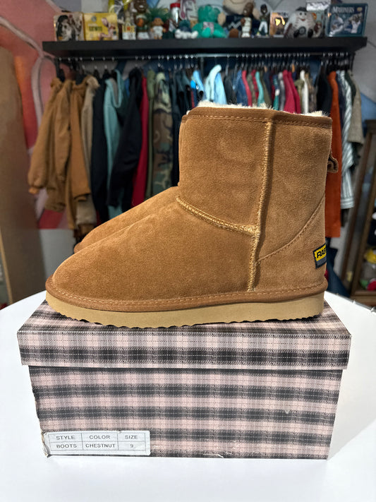New GV Raspberry Hills Berry Boots Chestnut
