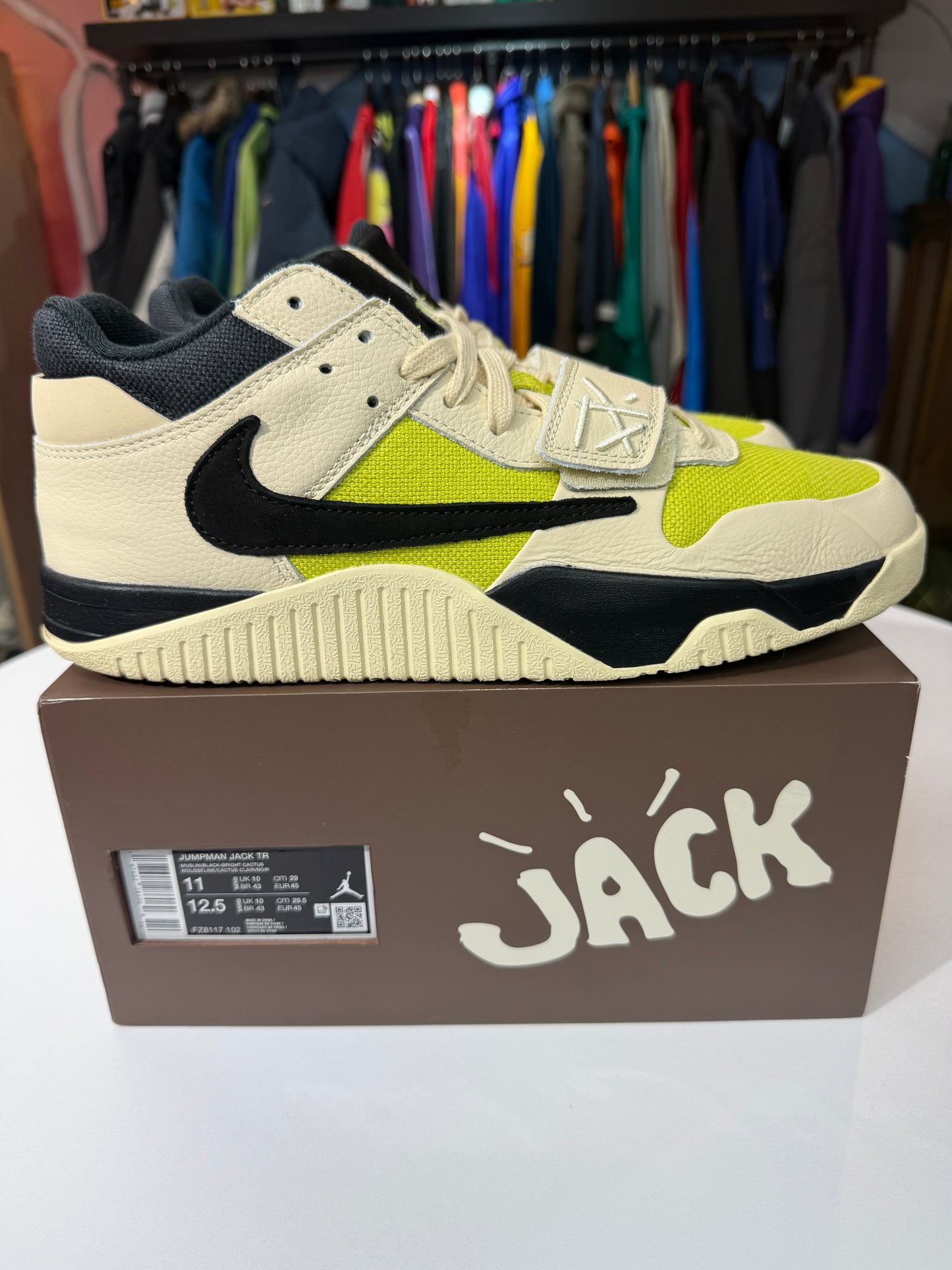 Preowned Bright Cactus Travis Scott Jumpman Jack