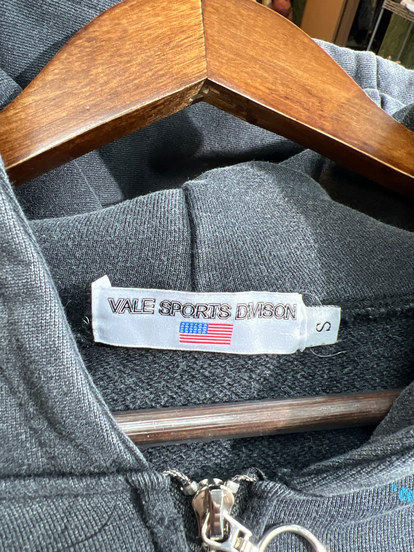 Vale Forever Widow Zip Up