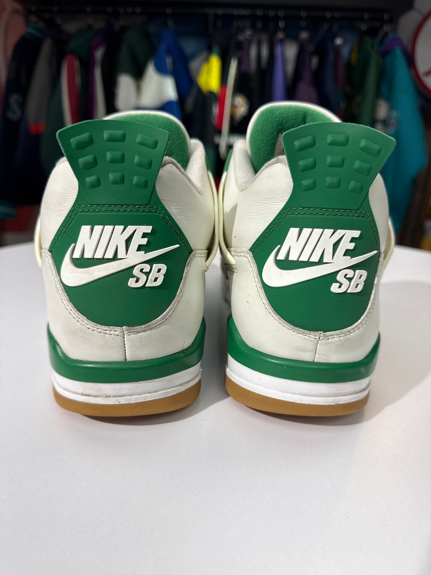 Preowned SB Jordan 4 Pine Green