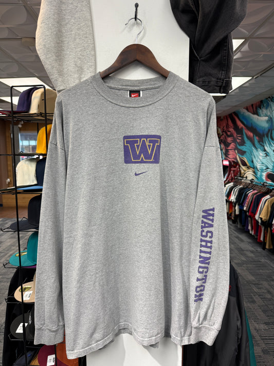 Vintage UW Nike Longsleeve Tee