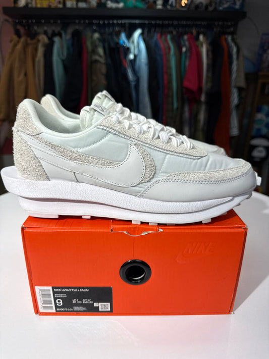 Preowned Nike Sacai LD Waffle White Nylon