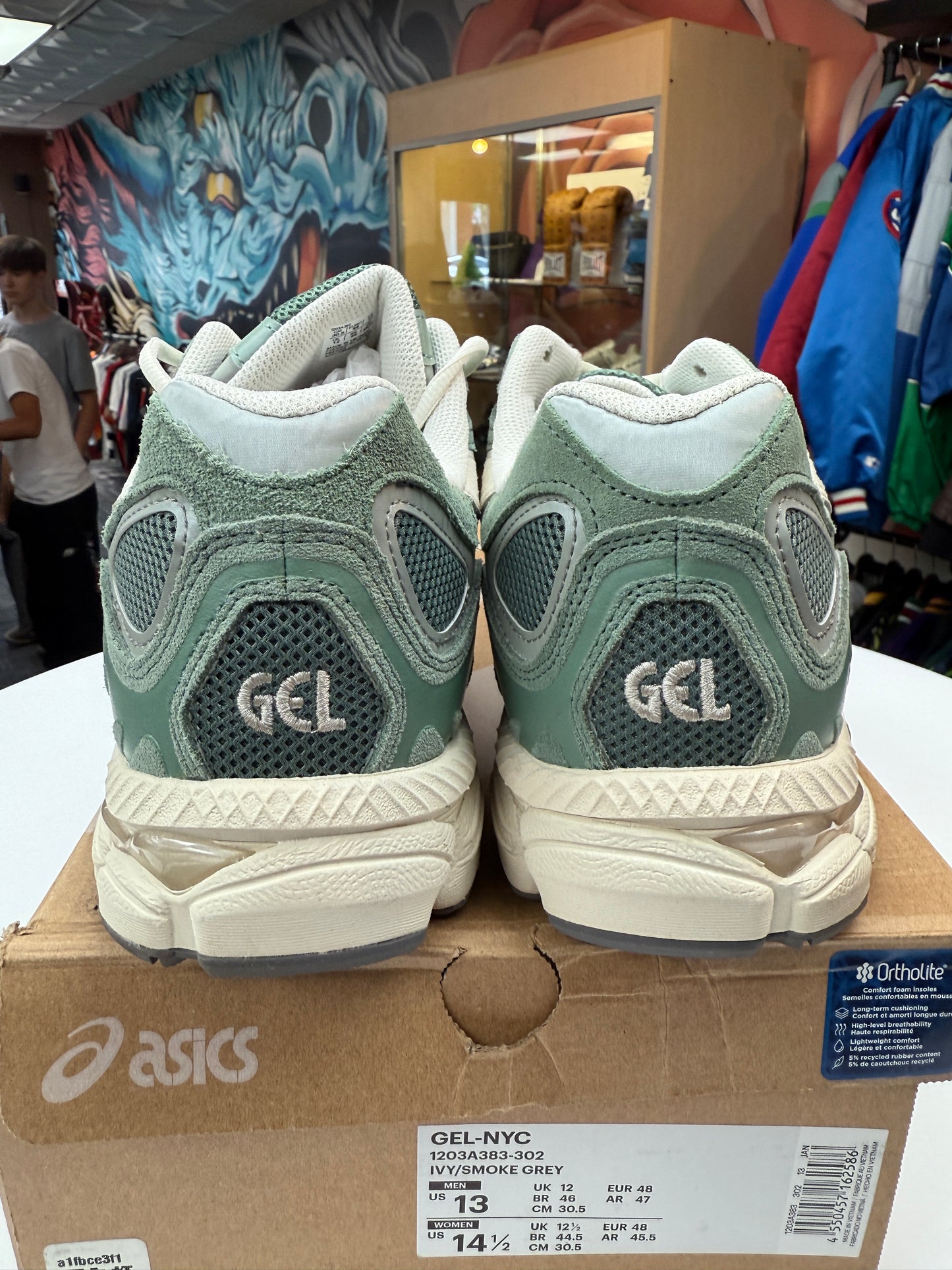 Preowned Ivy Asics Gel-Nyc