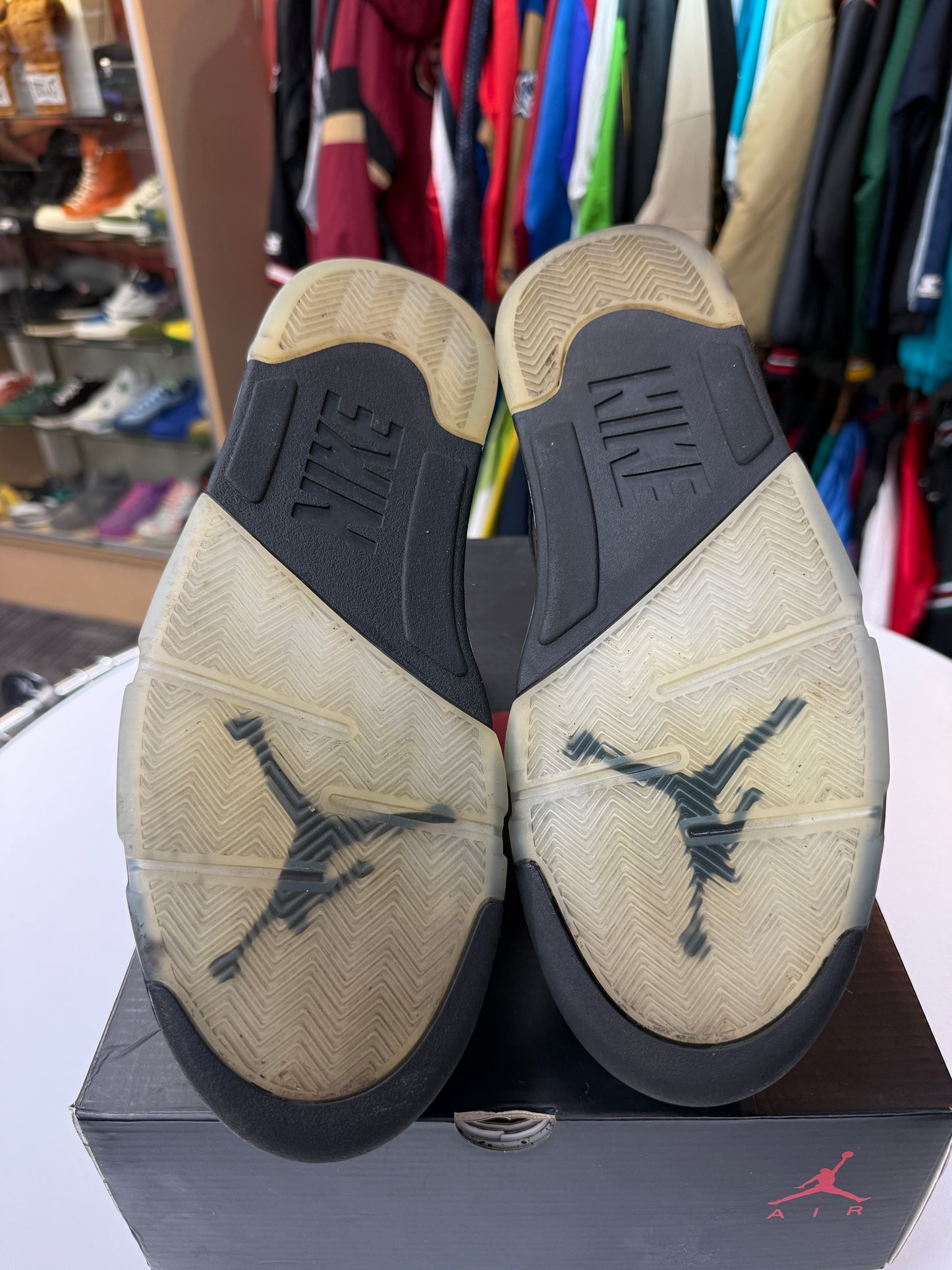 Preowned Black Metallic Jordan 5 (2016)