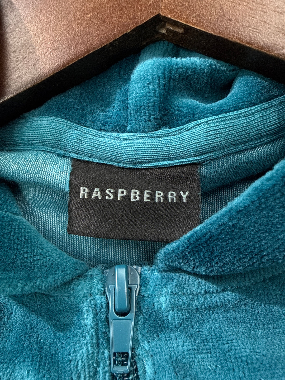 New GV Raspberry Hills Paris Hilton Velour Zip Hoodie