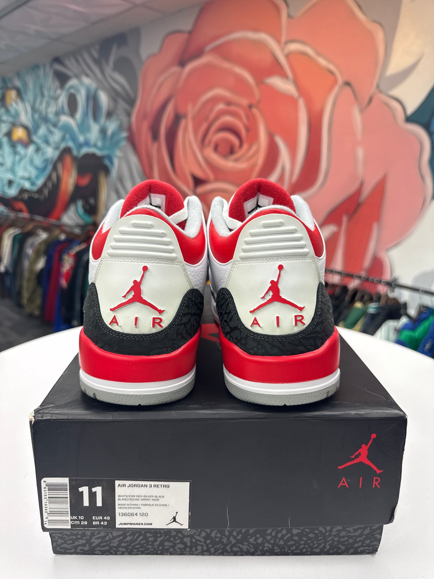 Preowned Jordan 3 Fire Red (2013)