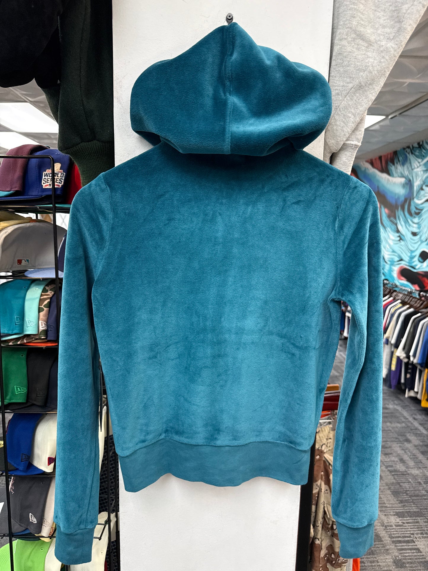 New GV Raspberry Hills Paris Hilton Velour Zip Up